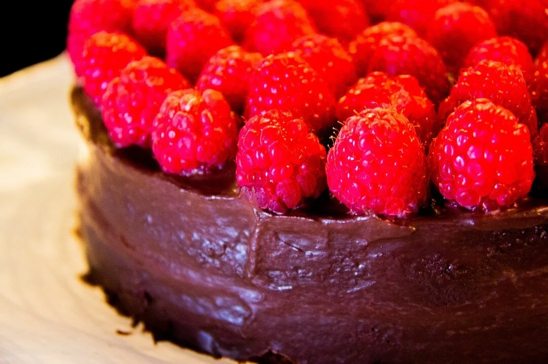 So Chocolate Raspberry is my absolute favorite flavor combination.  Simply put there is NOTHING better.  If you think so, I hope you enjoy living life incorrectly.  So when it came time for my birthday and Ri asked what kind of cake I wanted I obviou