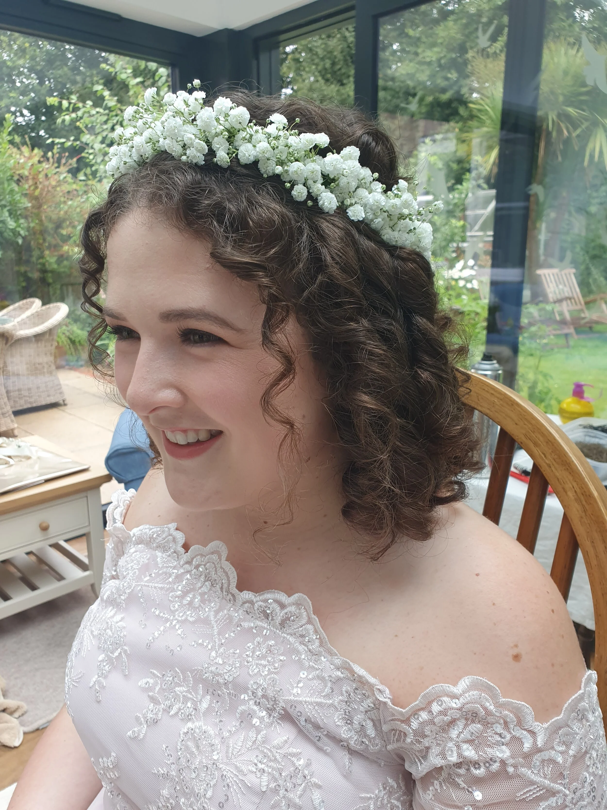 natural curls  hair bridesmaid 