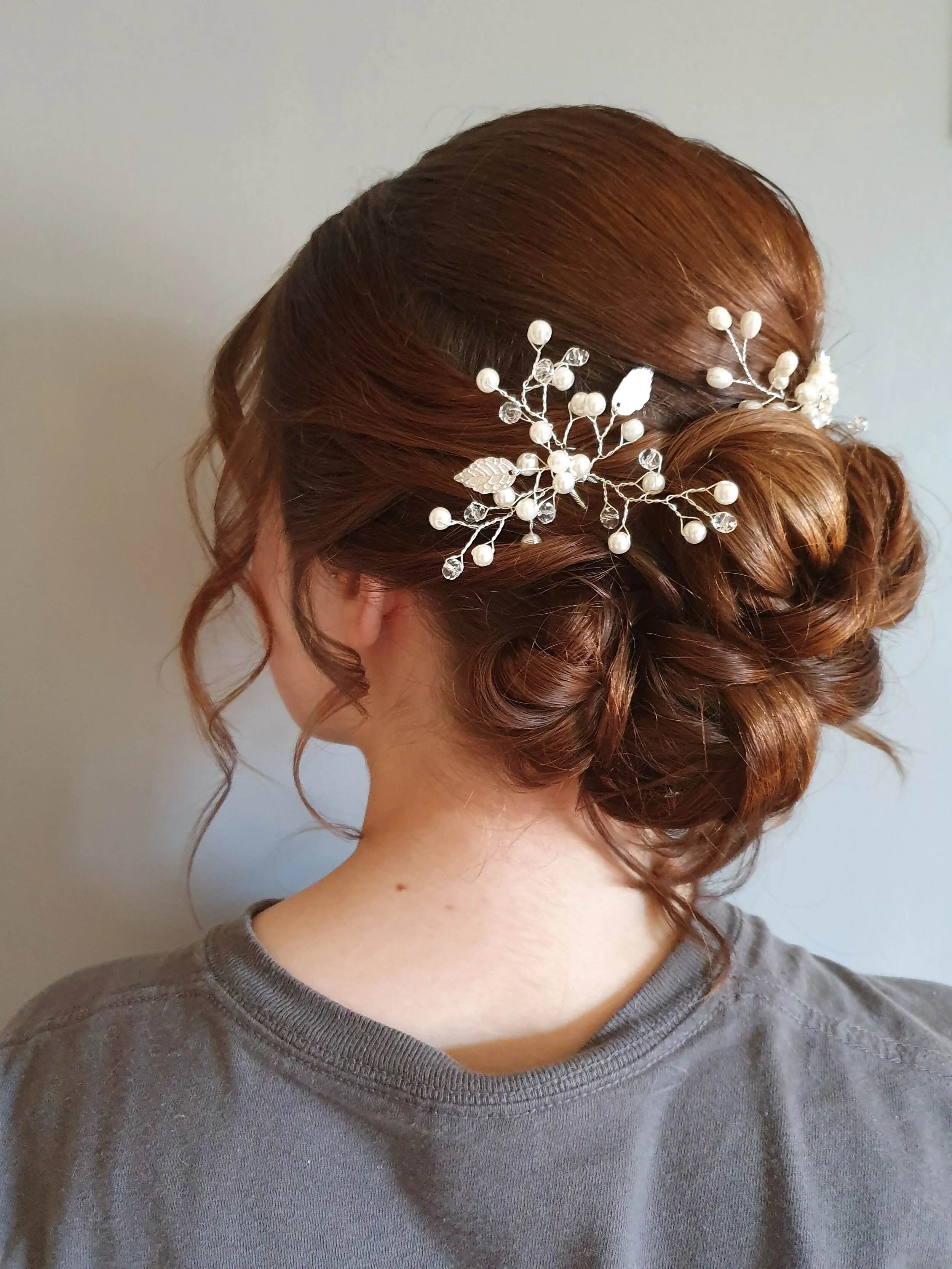 curly low bun 