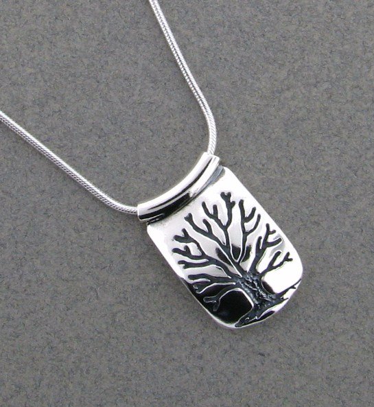Sterling Silver Tree of Life Malaquite Pendant
