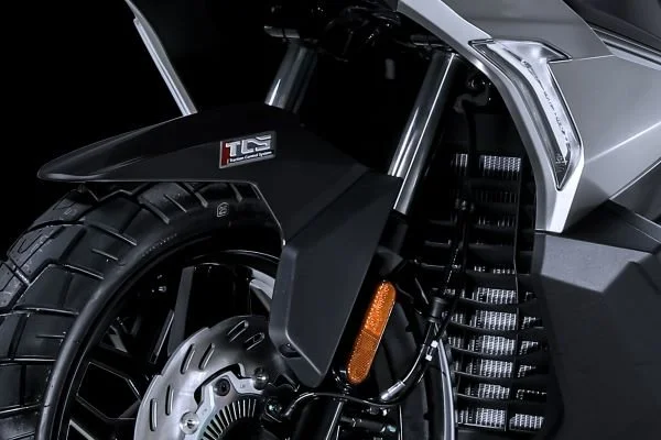 Features-HUSKY300-20250113121840.jpg