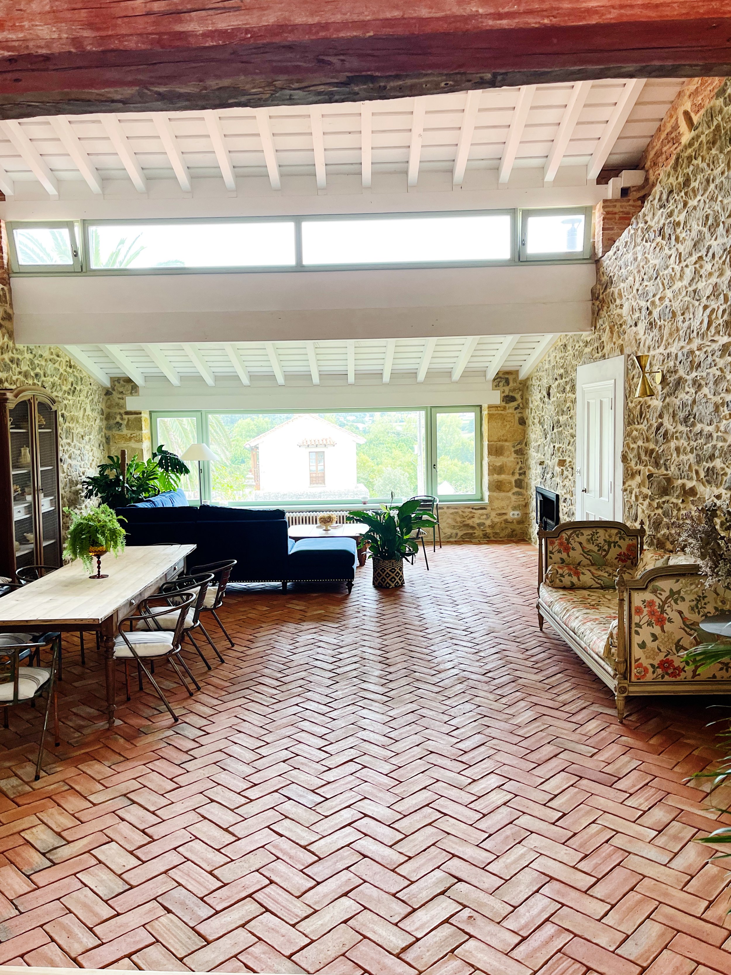 salon_comedor_nave_casaindianos.jpg