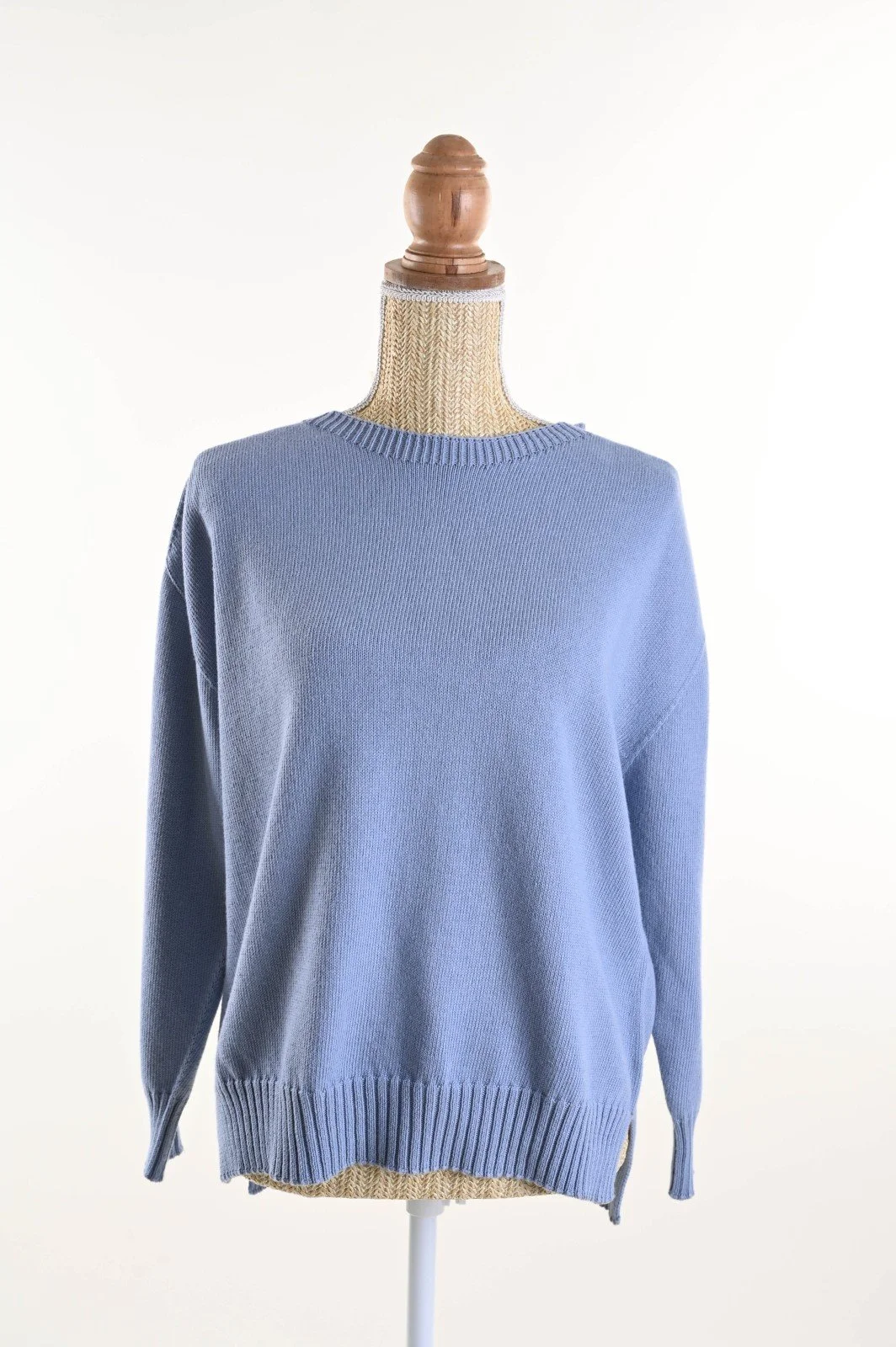 Crew Neck Sweater with Ribbed Bottom