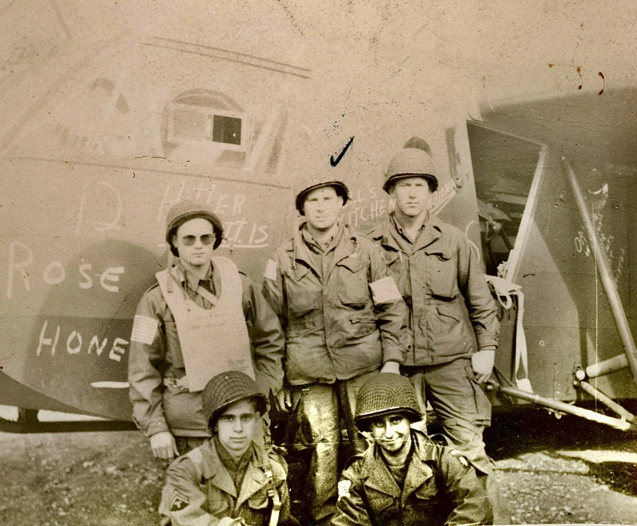 PFC Roland Combs (kneeling right)