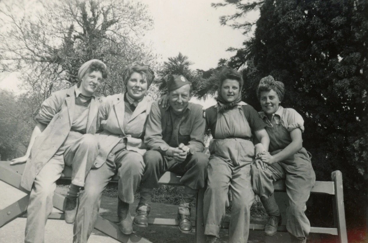 PFC Webb &amp; Women's Land Army - Papillon Hall, ENG -1944