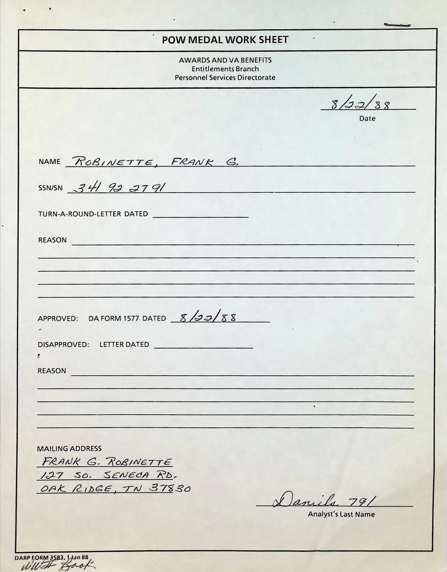 Robinette Frank G ARMY 34192791 ENL OMPF-57.jpg