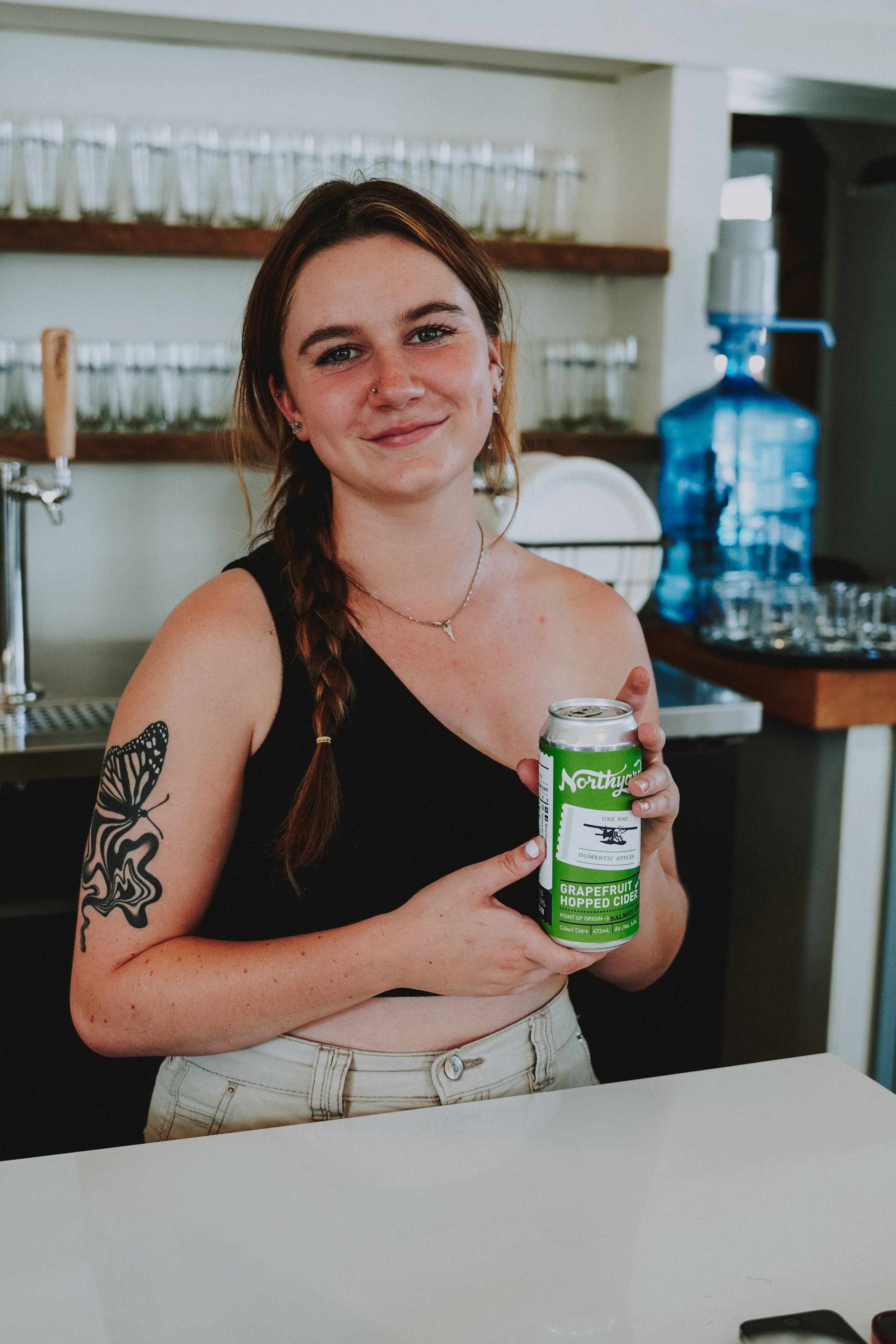 Hey there, cider-fiend! Isabelle is here to make your day brighter. She loves all things cider, including her favorite one, the grapefruit hopped cider.