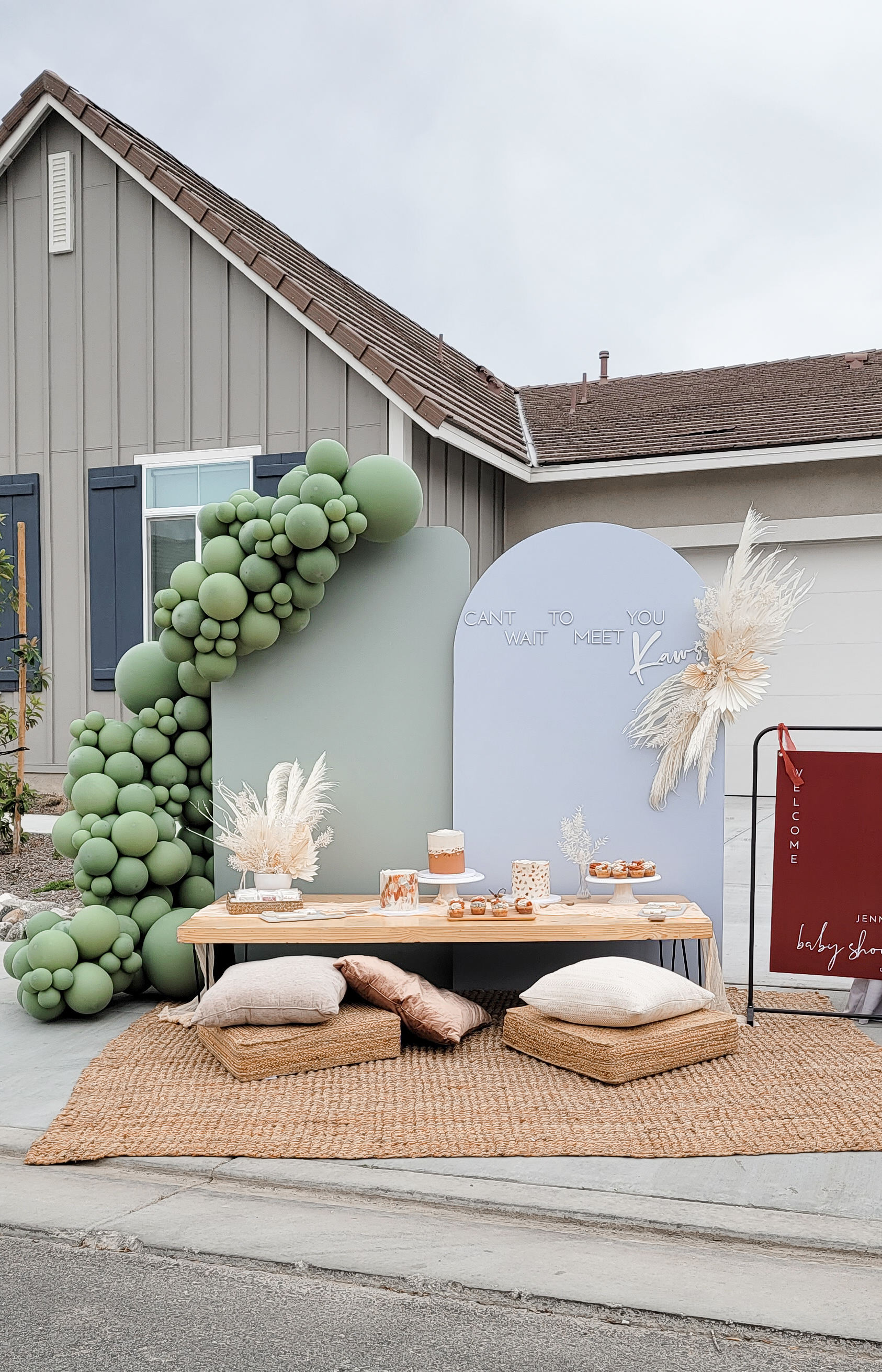 2Pcs Panel & Balloon Package