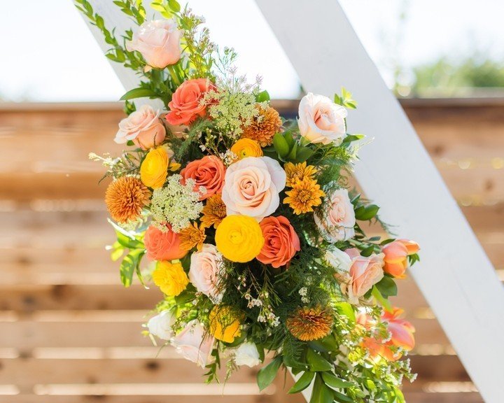In my anthophile era. I have had so many mediums over the years; hair, make up, ceramics, paint, balloons and now flowers. I love flowers. 
Coordination Bestie @citruscityevents
Flowers, Custom Arbor, Orbs @ruckus_rentals
Photography @lightframephoto