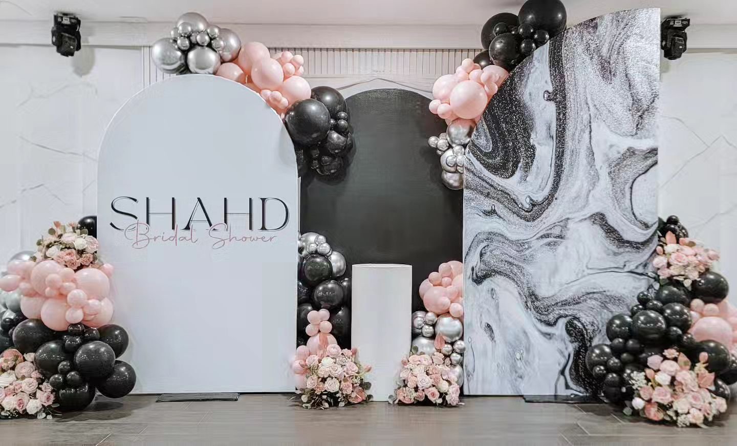 Stunning &amp; Elegant. 

#balloondecor #balloongarland #briderobe #bridalshower #Anaheim