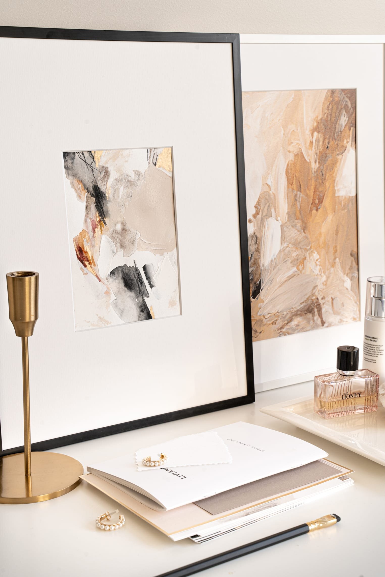 stylish-abstract-neutral-art-painting-by-eclosque-on-working-desk-in-elegant-interior13.jpg