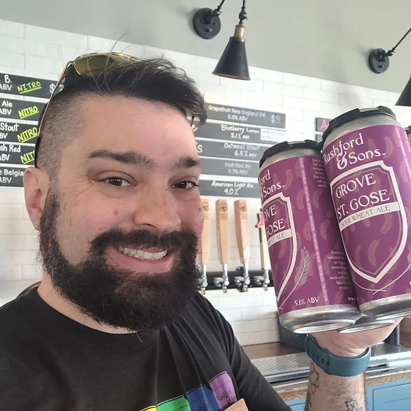 Yours truly slingin' the suds on this beaaaauuuuuuutiful patriots day/marathon Monday!  We have our new blueberry lemon gose available on tap and in cans now!  No food truck though but I also have 3 bougie boxes left and they're the perfect beer snac