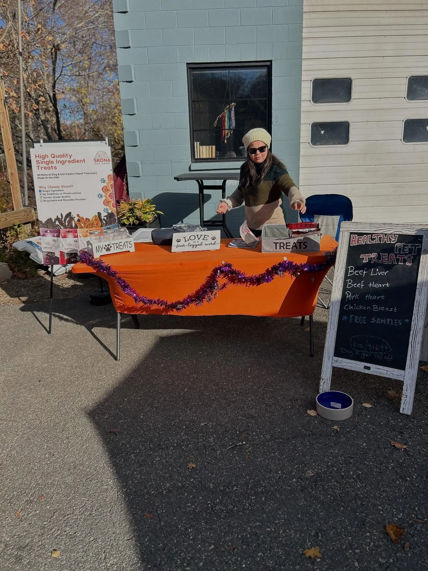 Some super cute pups at the Pups &amp; Pints event in Upton today. 🐶 ❤️ 

#dog #dogmom #puppies @skonapetfoodofficial #cutedogs #petfood