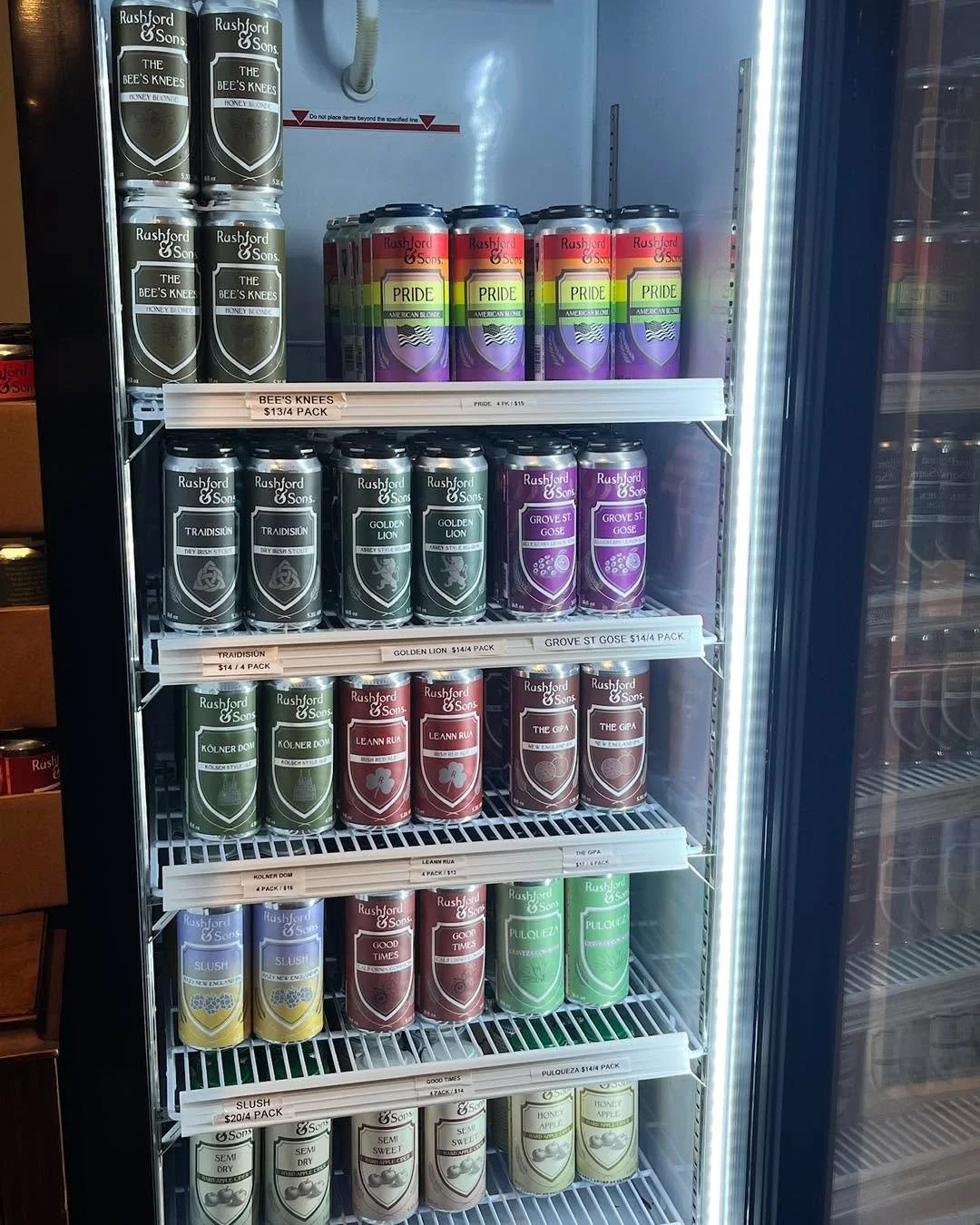 Yes, both our Upton brewery and Holliston taproom are OPEN today for Memorial Day! 🇺🇸 

Cookout rained out? We open at noon! Have a drink and dry off, and grab some cans to go! 🍺 😃