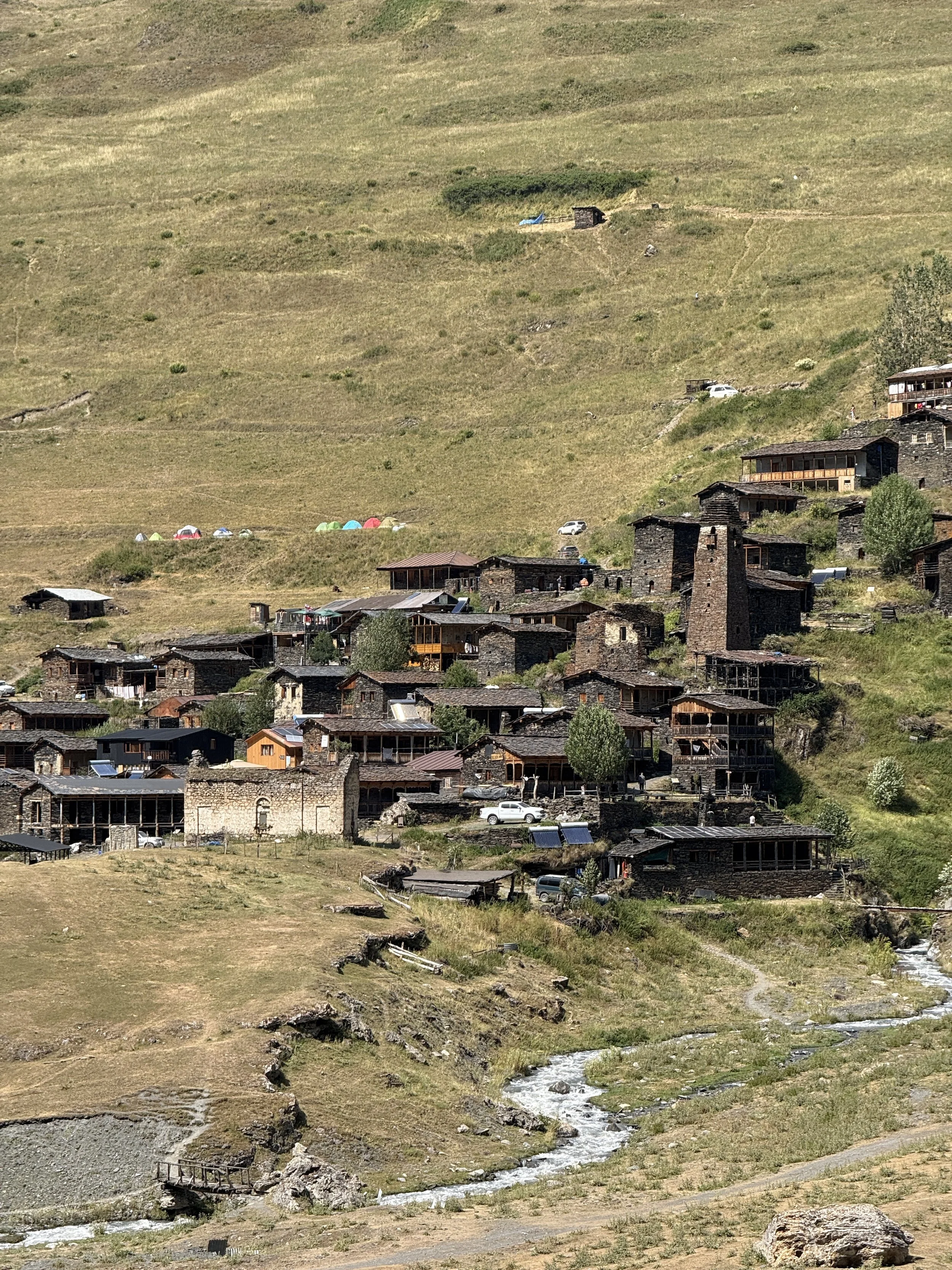 Stone towers in Dartlo, Georgia