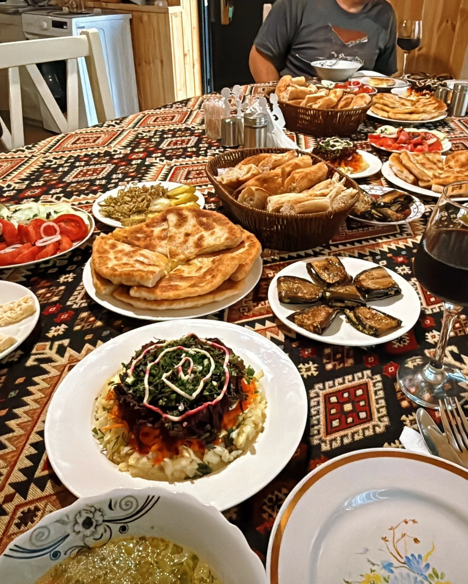 Georgian feast including katchapuri