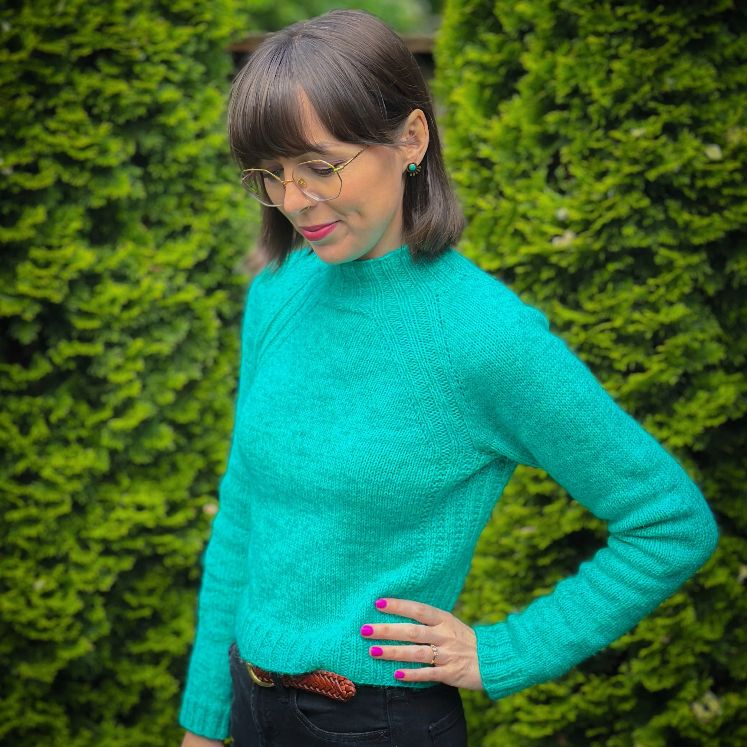 Latest sweater is complete! In my *favorite* color 😍✨

Yarn: @tealtorchknits TTK Sport in &ldquo;Tall Drink of Water&rdquo; (100% SW Shaniko Wool) + @kaosyarn lace &ldquo;Intuitive&rdquo; (100% Alpaca)
Pattern: Mellow Mood Sweater by @juliapiroknits