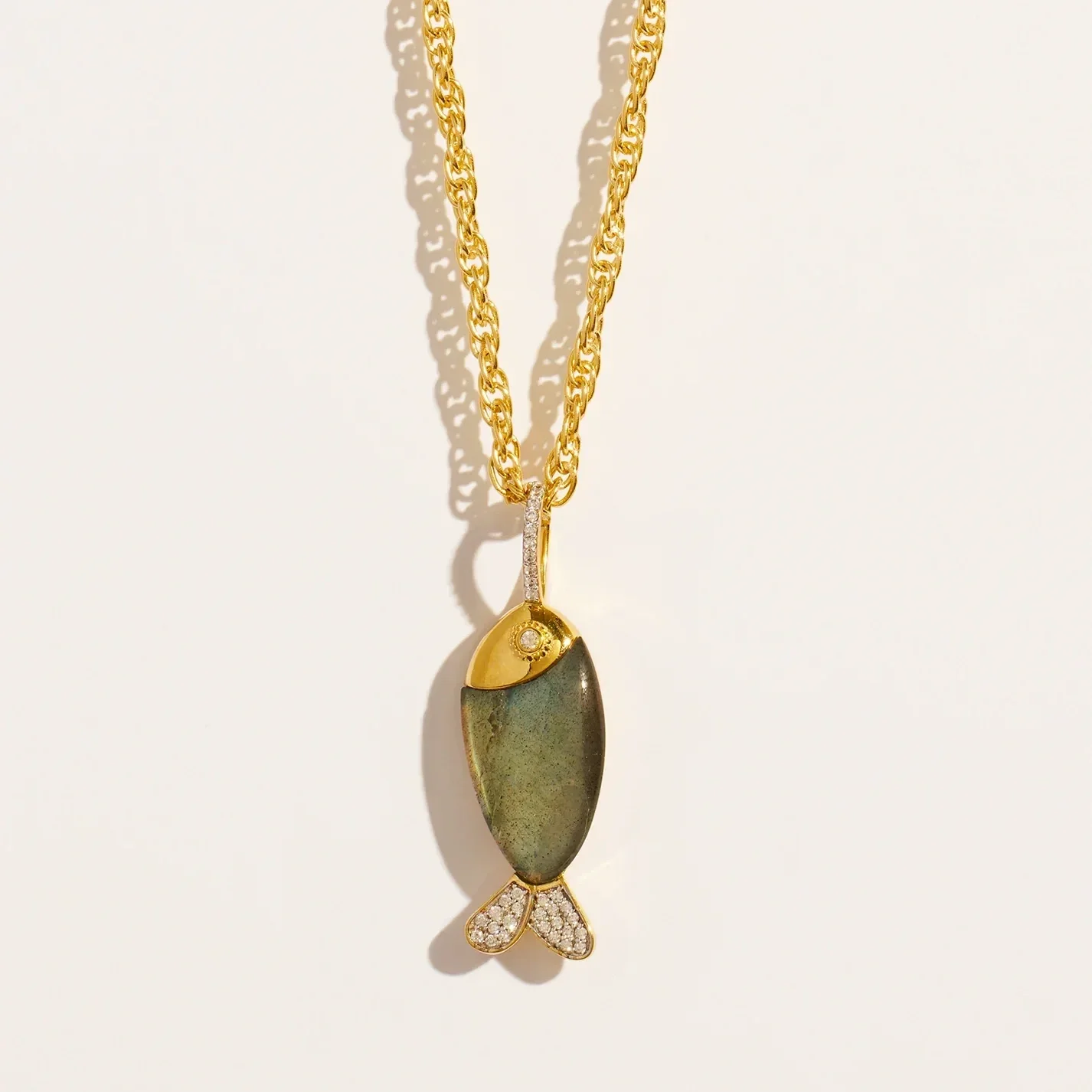 Be Maad - Fish long necklace - Labradorite