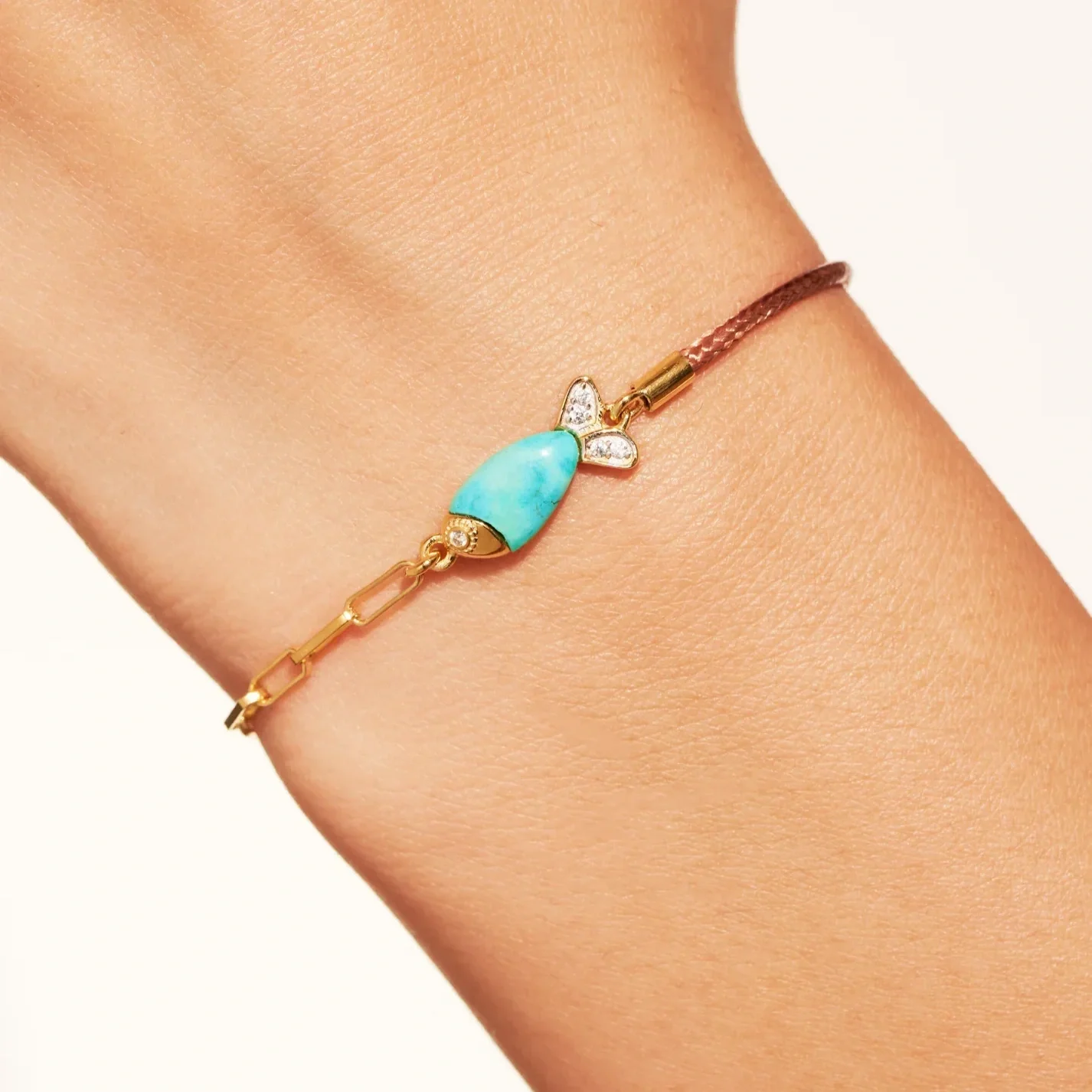 Be Maad - Fish bracelet - Beige/Mother-of-pearl