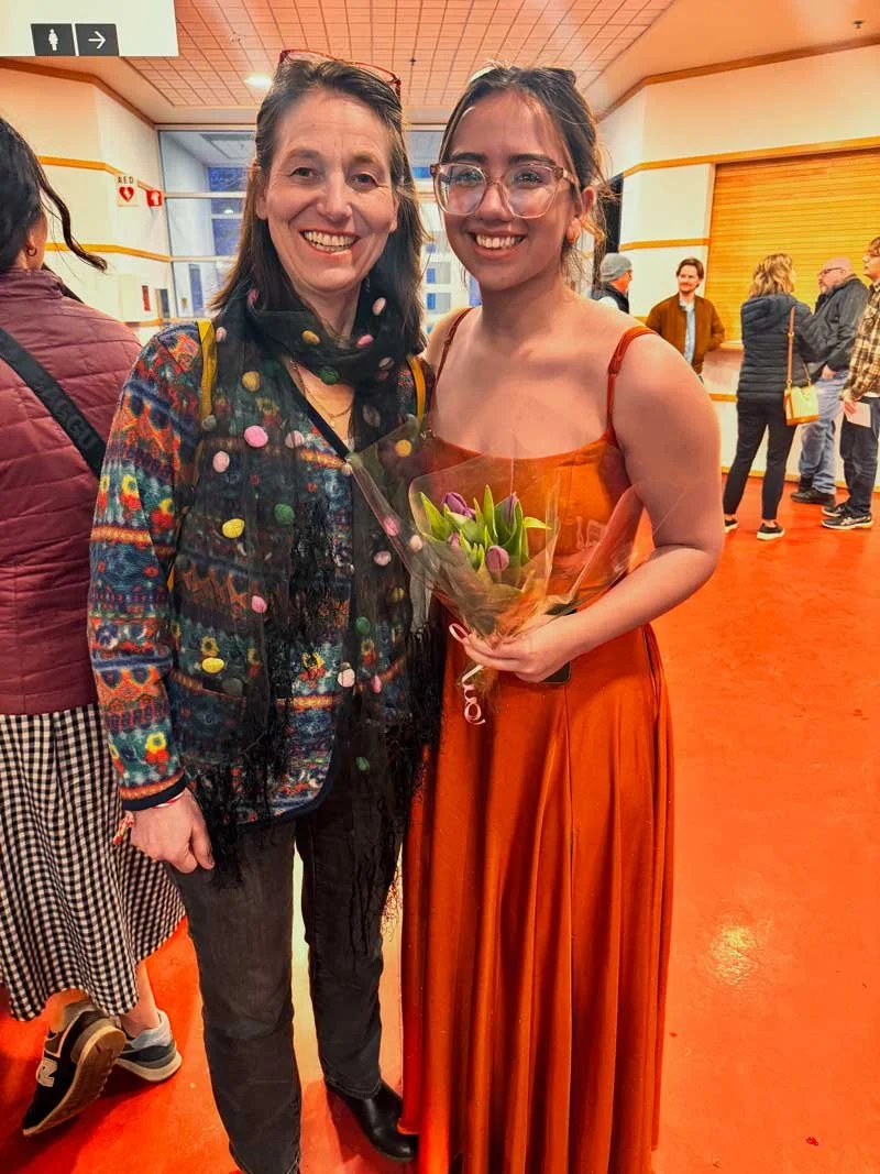 Concertmaster Anna Gonzalez and Assistant Concertmaster Radina Gubeva