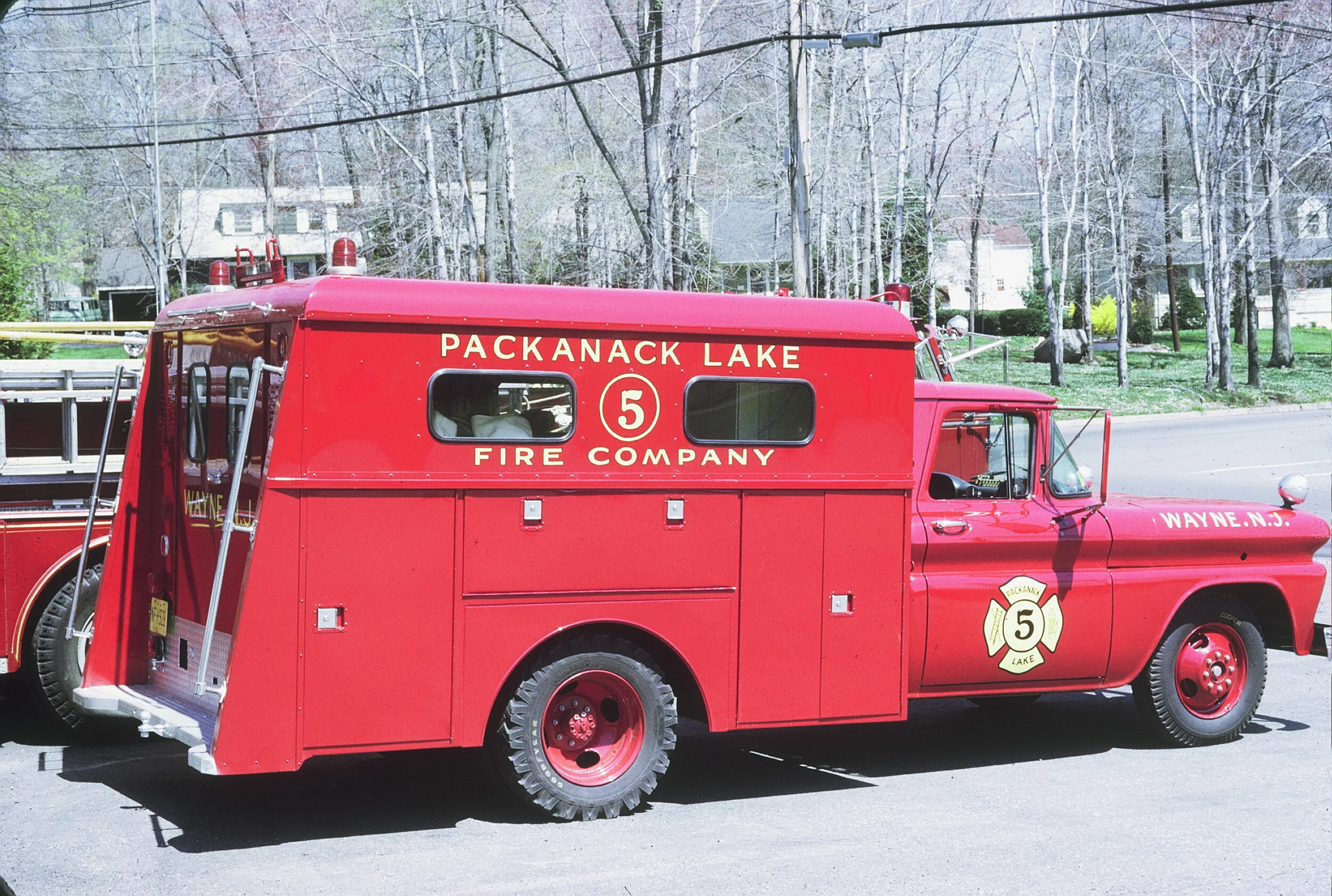 08 Squad 5 1971.jpg