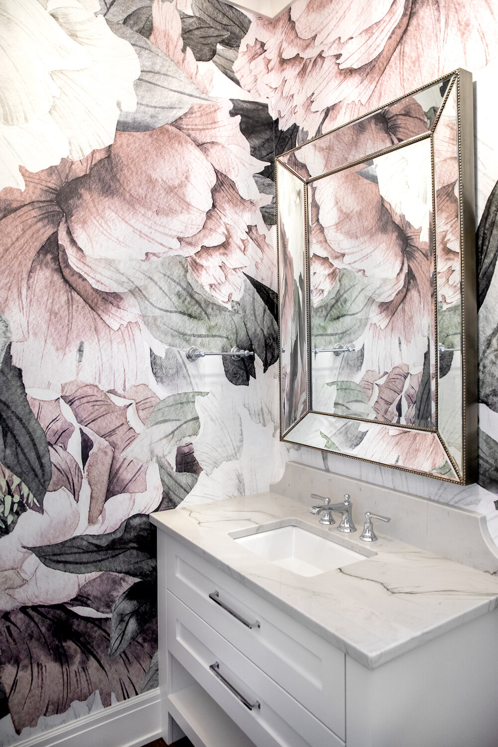 Veranda-Homes-Custom-Builder-Calgary-Wallpaper-Powder-Room-Half-Bath.jpg