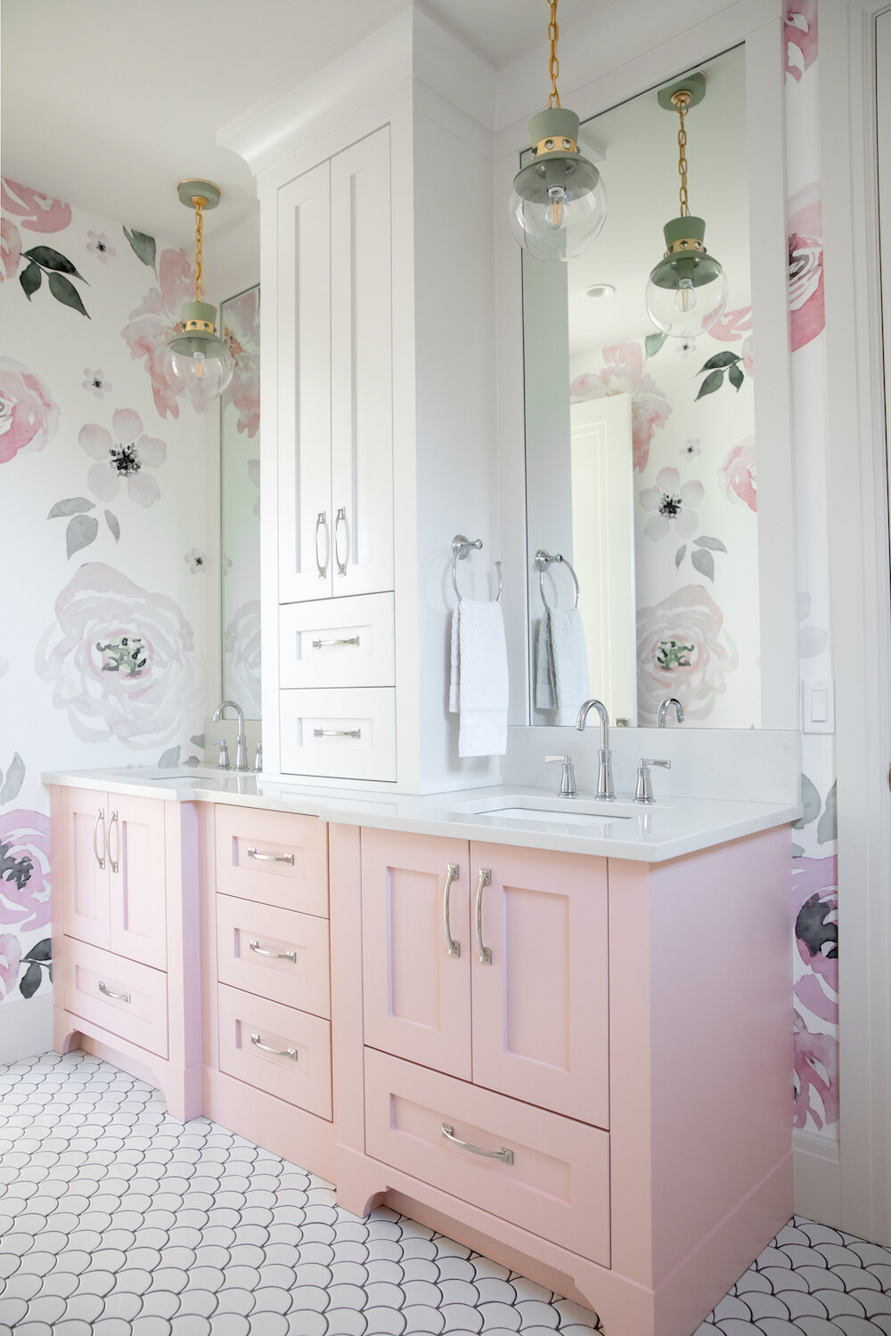 Veranda-Homes-Custom-Builder-Calgary-Pink-Bathroom-Wallpaper.jpg