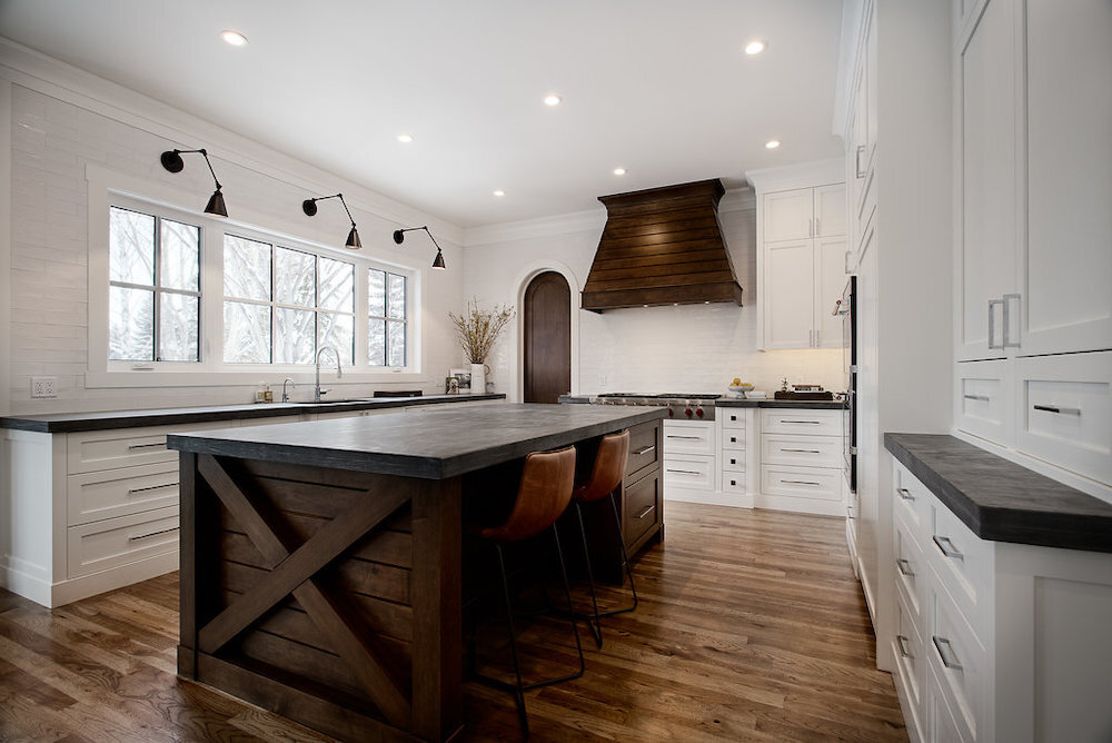 Veranda-Calgary-New-Home-Builder-White-Kitchen-Varsity.jpg