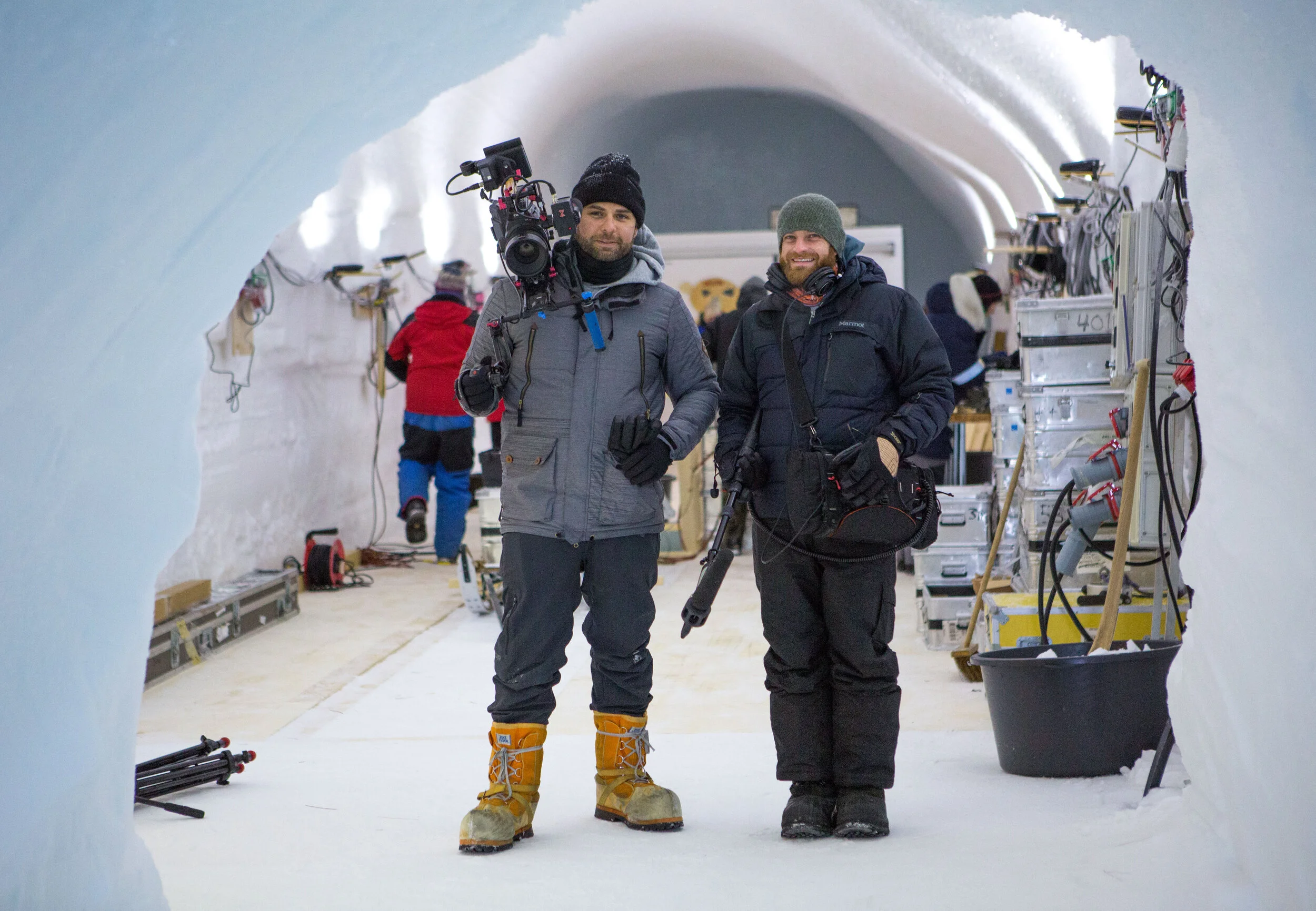 Ice Tunnel 06.jpg