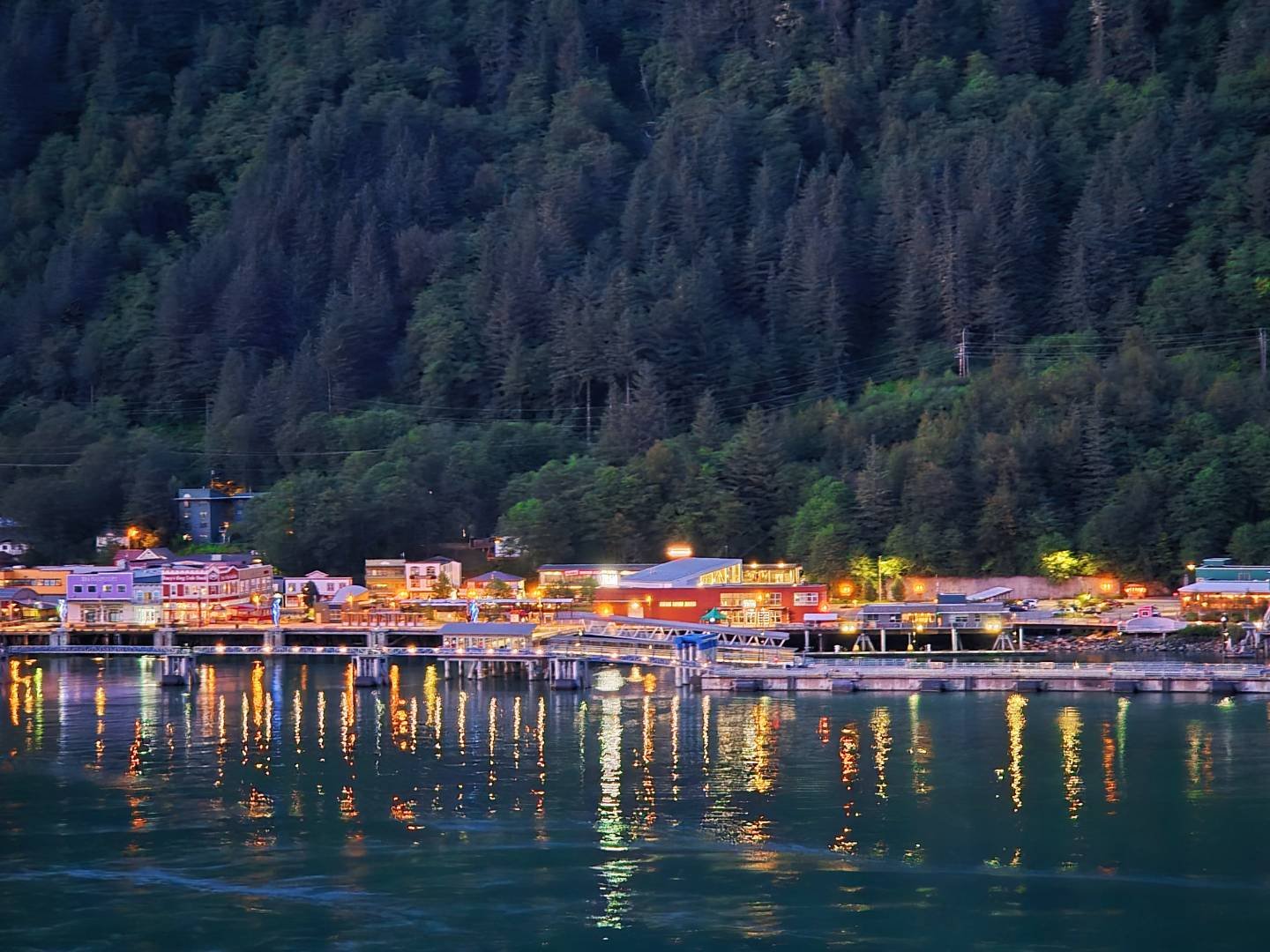 Juneau at night
#juneau #juneaualaska