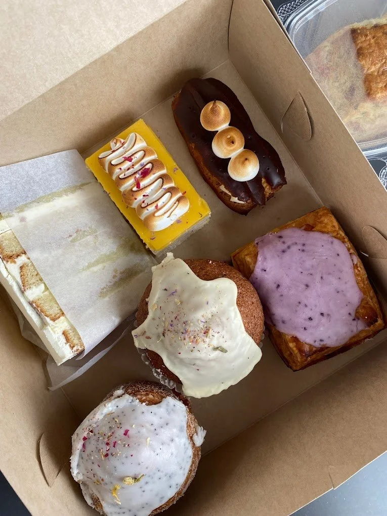 Day Old Pastry Box (6 items)