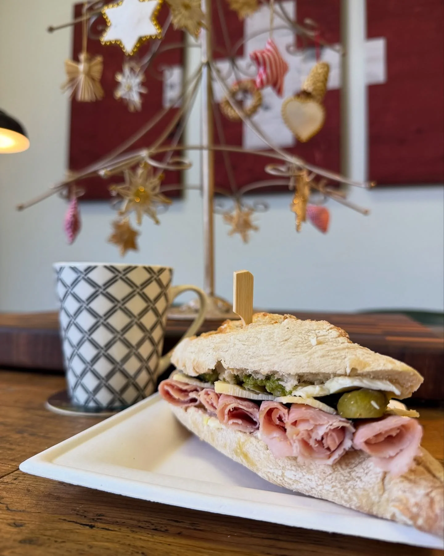 It&rsquo;s almost that time, and we&rsquo;re so grateful to celebrate the holidays with this wonderful community. ✨🎄 

Tomorrow, Friday, is the LAST day of the year to get Landert Bread sandwiches. Don&rsquo;t miss it. 🥪 

❤️Holiday hours:
&bull; D