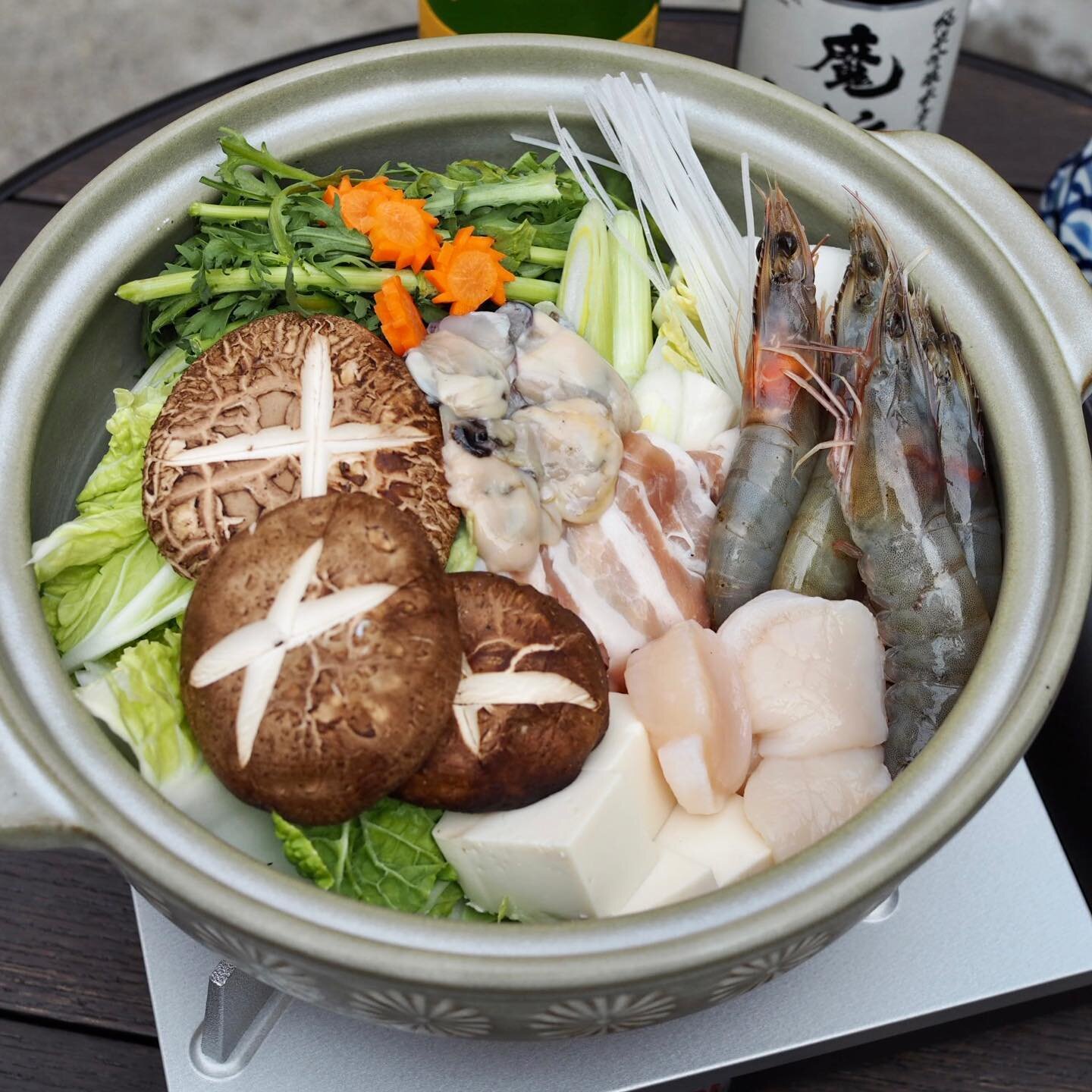 🍲 EE NAMI Seafood Hot Pot Special 🦐 🦪 
Come dine at EE NAMI to enjoy our seasonal hot pot &ldquo;nabe&rdquo; dinner! Hot pot is now available for parties of 4 or more at $18 per person. Ingredients include shrimp, scallops, oysters, pork belly, to