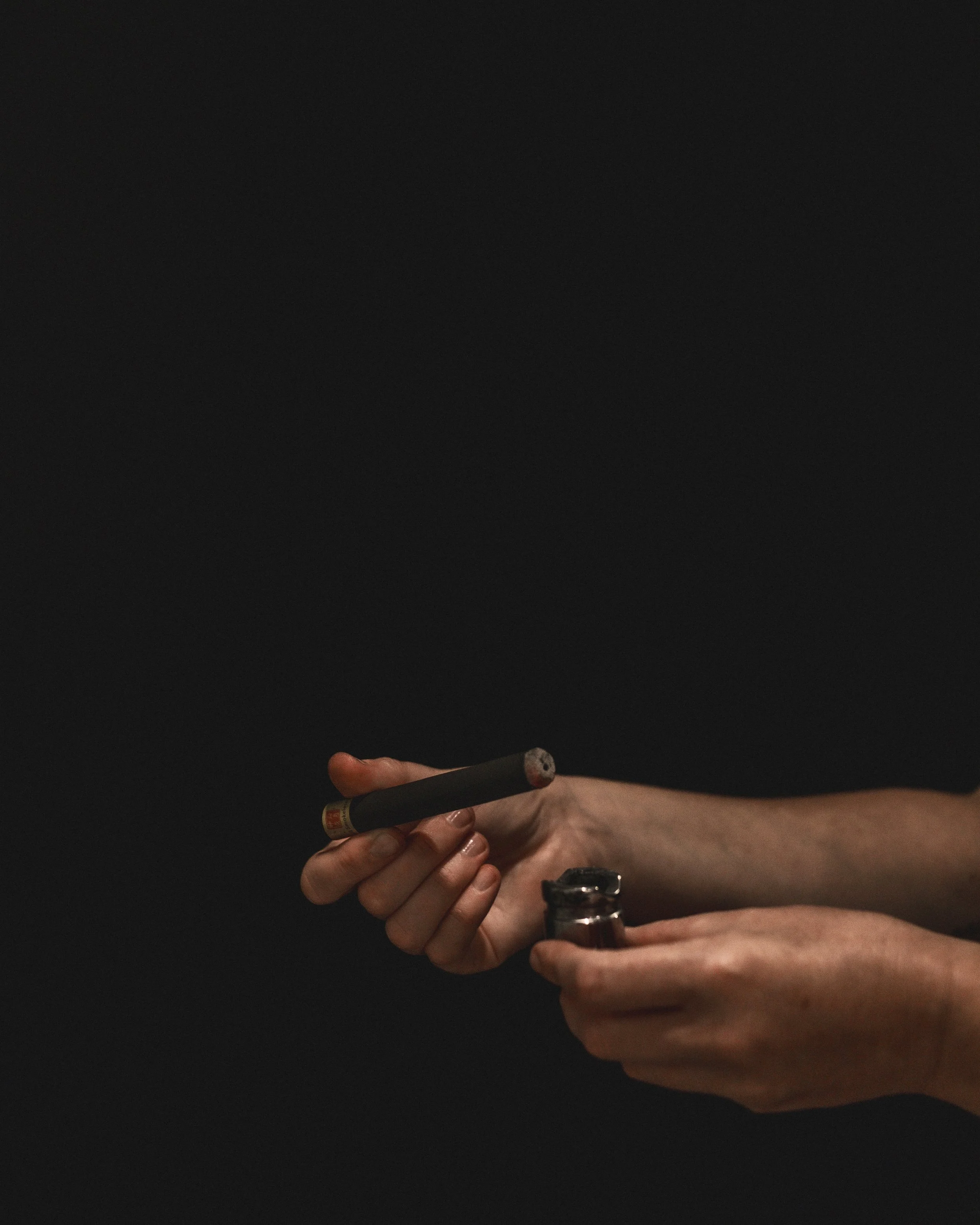 How to use your moxibustion "moxa" sticks