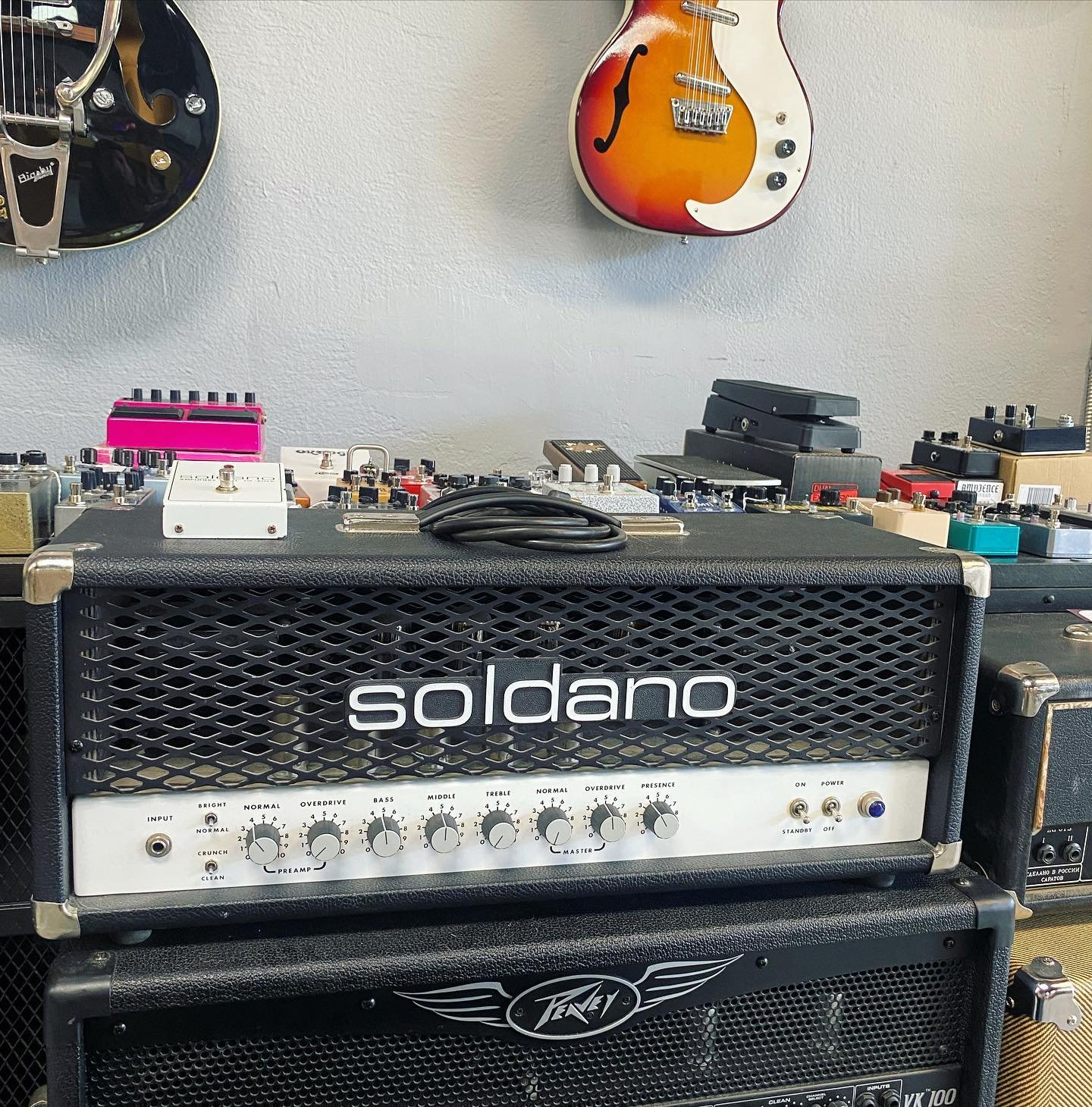 A highlight reel of a few of the things that recently came in that we&rsquo;re pricing and putting out on the wall- come checkem out or DM with interest/Q&rsquo;s: 

1. Soldano SLO-100 (Excellent+): $3100 (in shop price)
2. Gretsch G2622T w/ New SKB 
