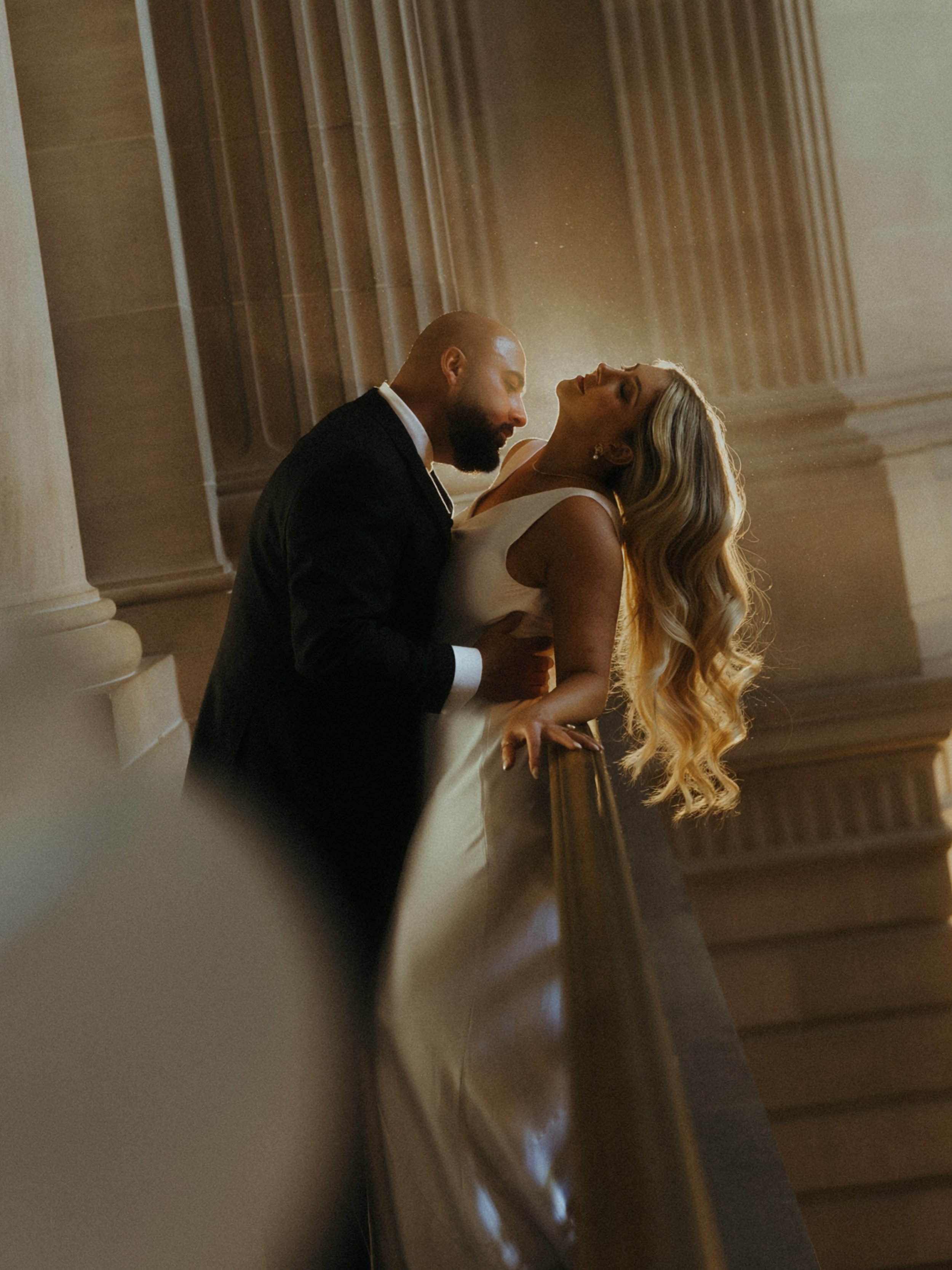 real emotions, real connections, and real feelings in the world of artificial everything 

#sanfranciscocityhallwedding #sfcityhallwedding #destinationweddingphotography #luxuryweddingphotographer
