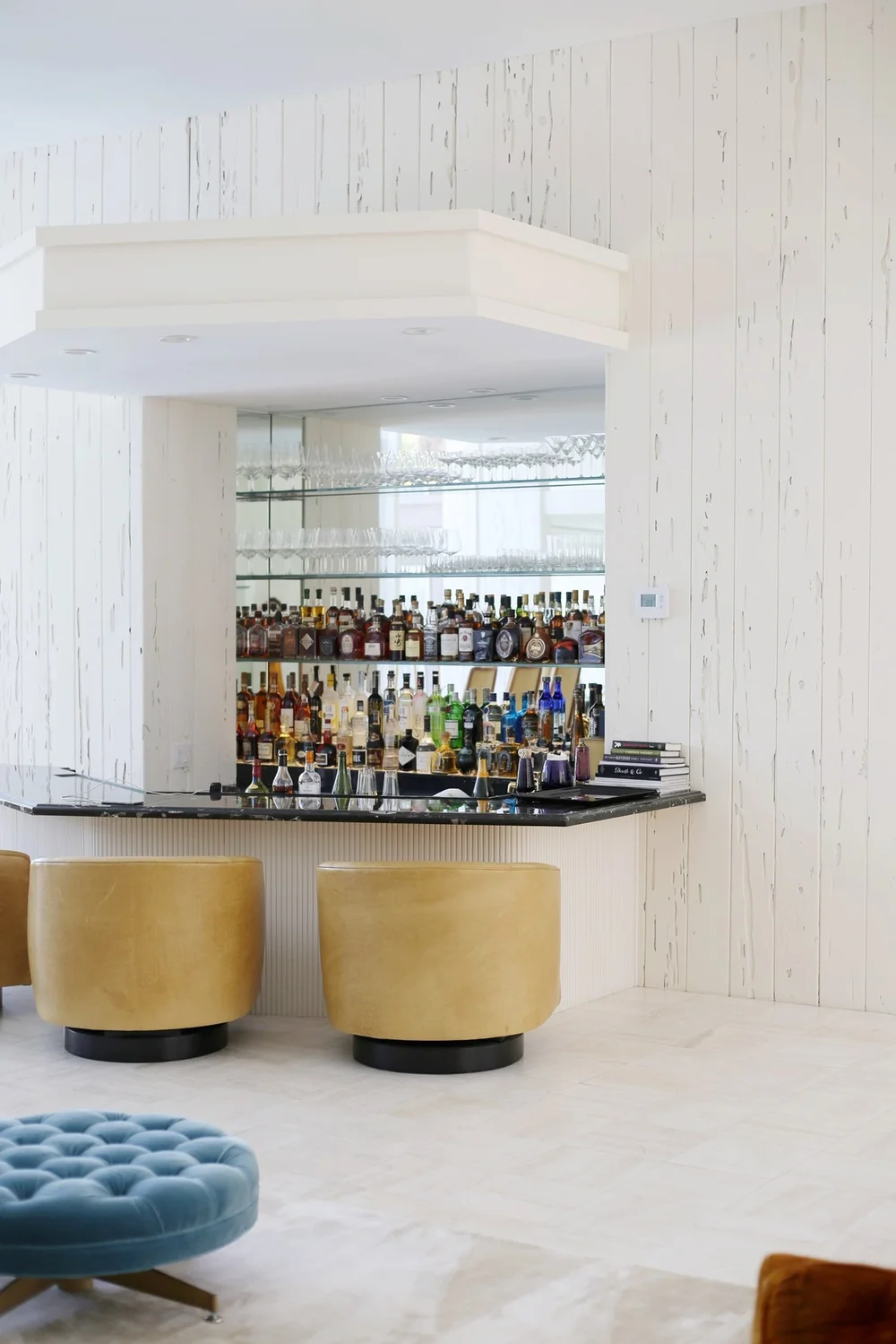  Classical mid-century bar by Jeff Vance with original bar chairs by&nbsp; Milo Baughman . 