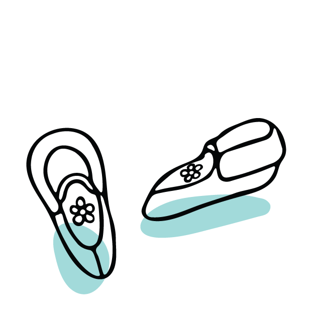 A line drawing of a pair of split-toe moccasins.