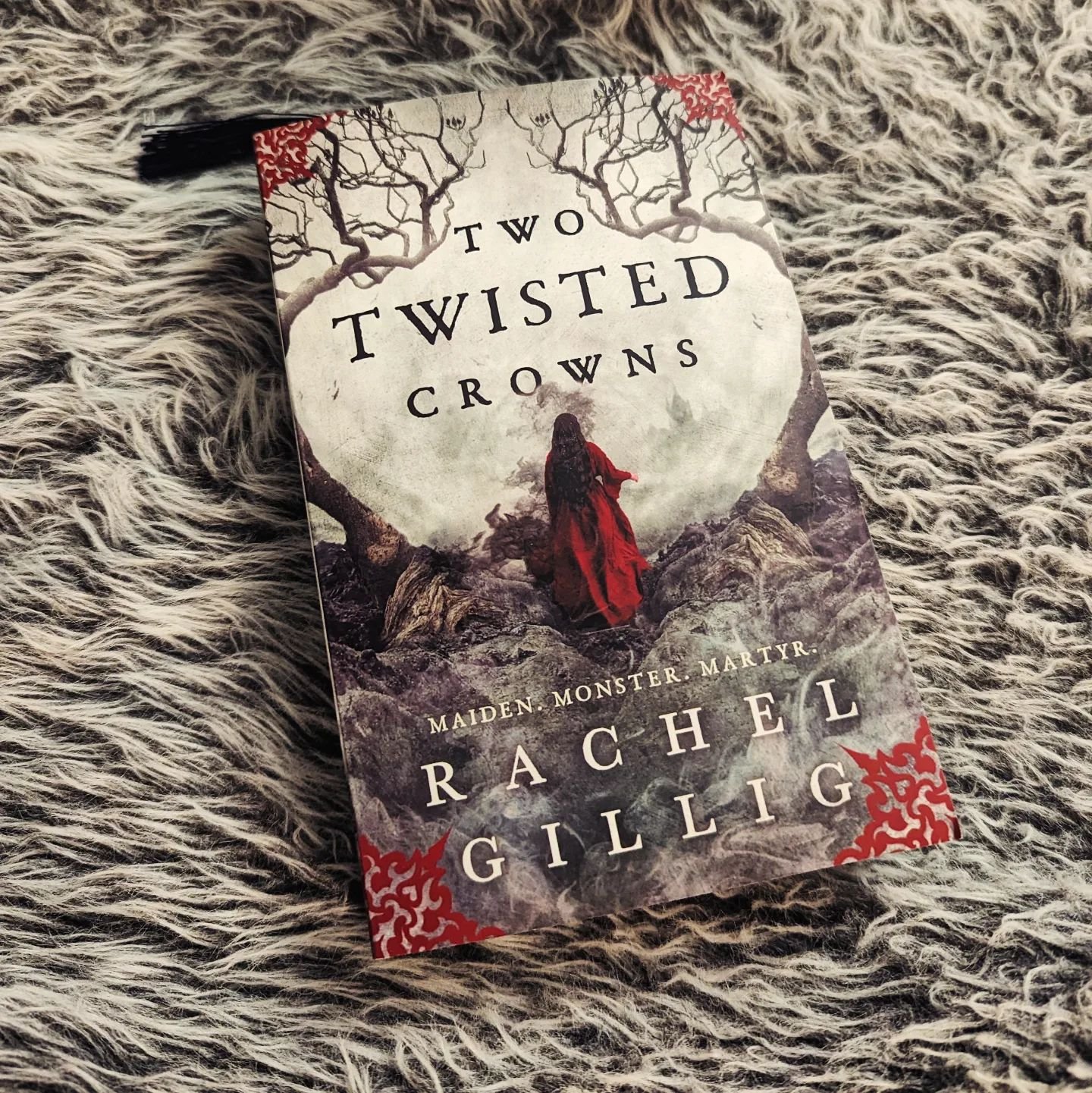 ✨📖 Current Read✨📖
Two Twisted Crowns by Rachel Gilleg 

I loved the first book and am super excited to get into this one! 

 #fantasyreads #fantasy #fantasyfiction #fantasybooks #amreadingfantasy #bookblogger #booklover #bookpost #readingismagic #r