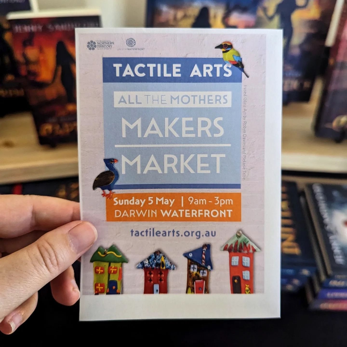 Hello to anyone in Darwin, Australia!

I&rsquo;ll be selling books from The Shadow Atlas series and some bookmarks I made down at the Tactile Art&rsquo;s Makers Market on Sunday if you want to stop in and say hello or buy a book or a bookmark 🙂

📍W