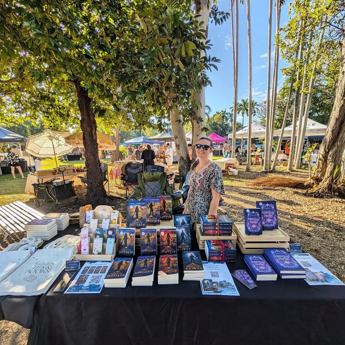 🌞All set up and ready to go at the Tactile Arts Markers Market!
Come down to the waterfront lawn at the Darwin Museum and say hello. Lots of beautiful handmade goodies here today, all made with love by local artists.

A few of my favourites you shou