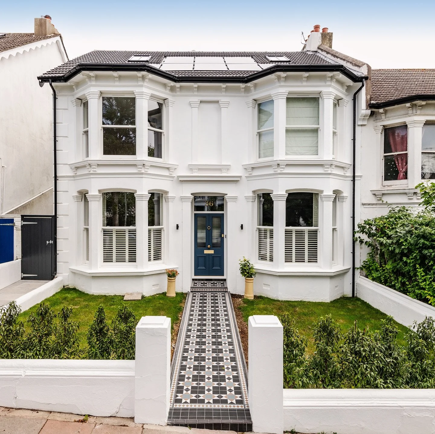 Before vs After ✨💫
We love a transformation like this 😍
______________________
Design: @fresh.architects 
www.fresharchitects.co.uk
@jgjrlangridge
Photos: @south_east_interiorphotography 
#before #after #project #transformation #fresh #fresharchi