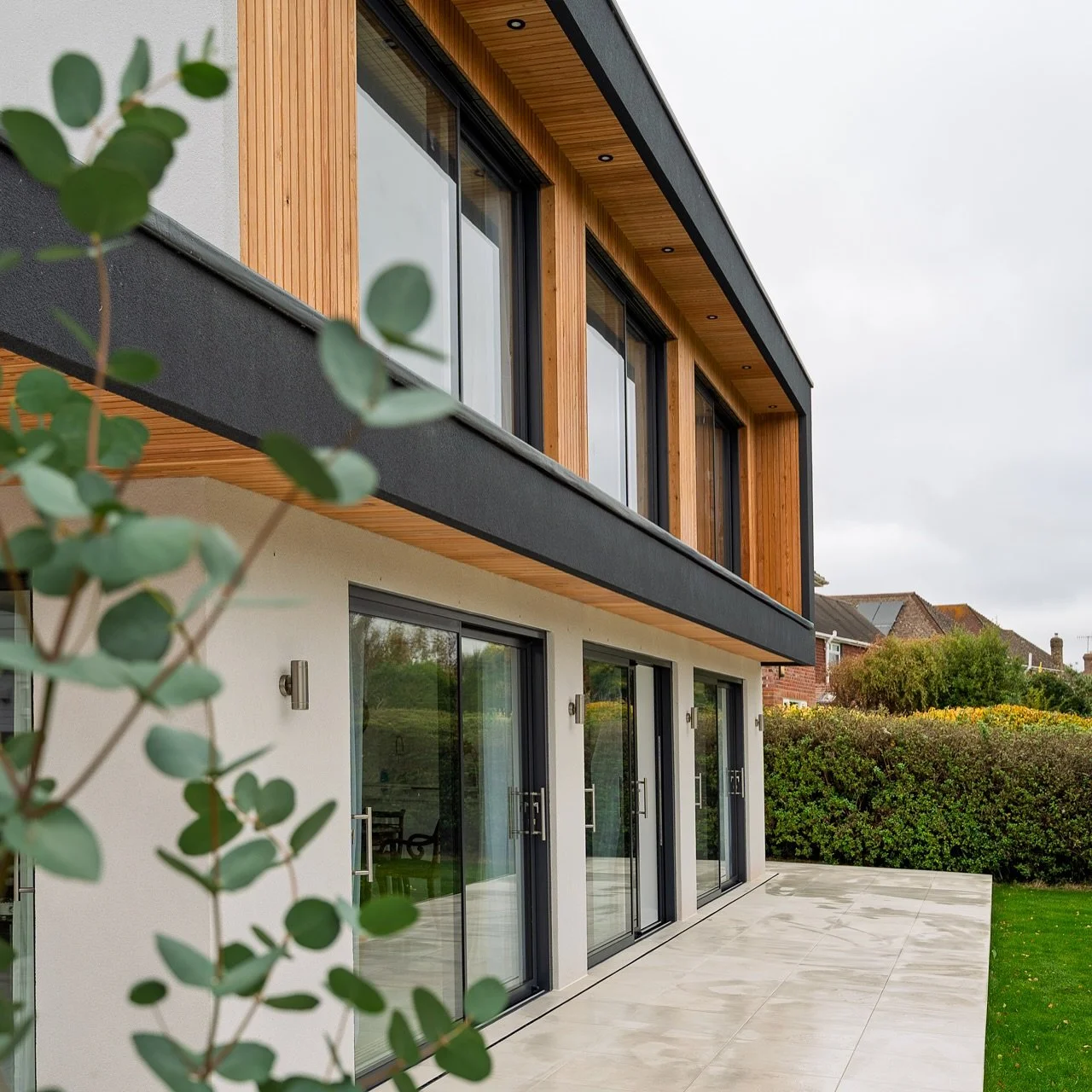 BEFORE &amp; AFTER‼️✨

A contemporary design for this outdated property in one of the private estates of East Preston. A fully connected interior and exterior to make the most of the views and bring lots of natural light. Internally, it&rsquo;s all a