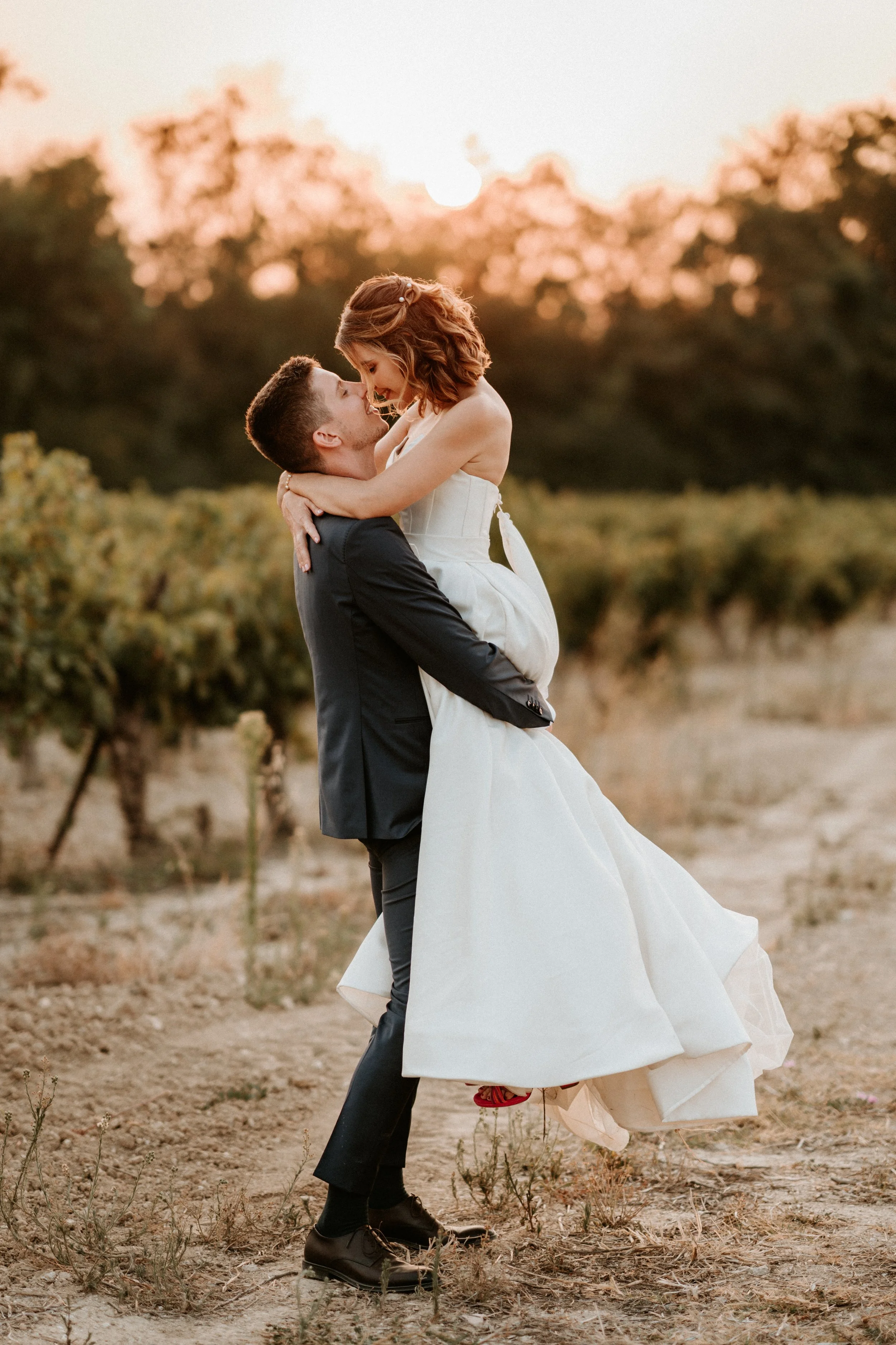 Photo de couple dns les vignes