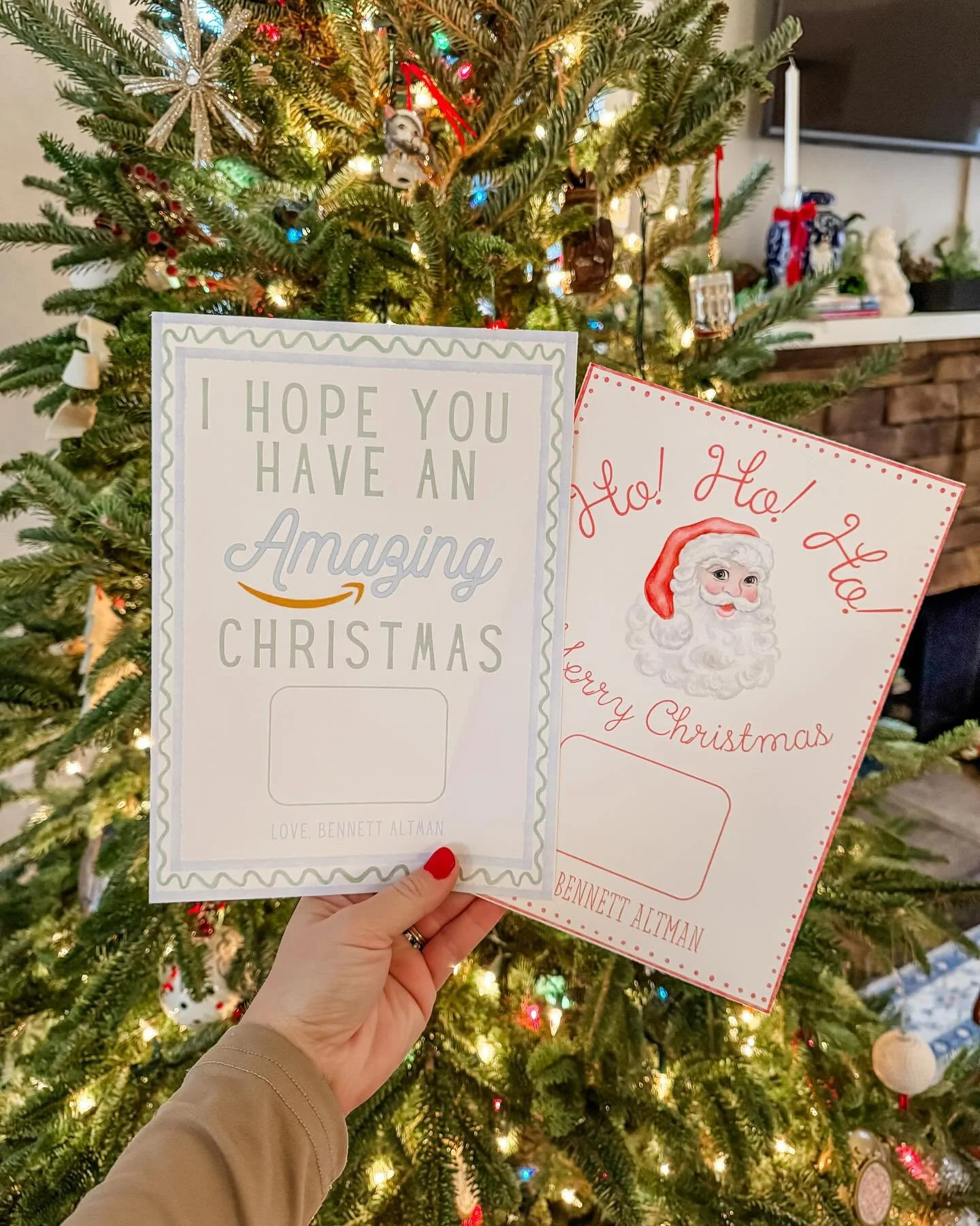 Need the perfect Christmas gift for your kiddos teachers!? These pages were fun to create, and they make the PERFECT and easy gift as this school semester ends 🤍