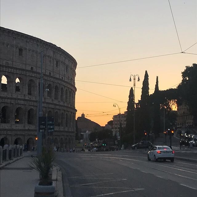 Sunset in Rome #❤️ #nofilter #colosseo