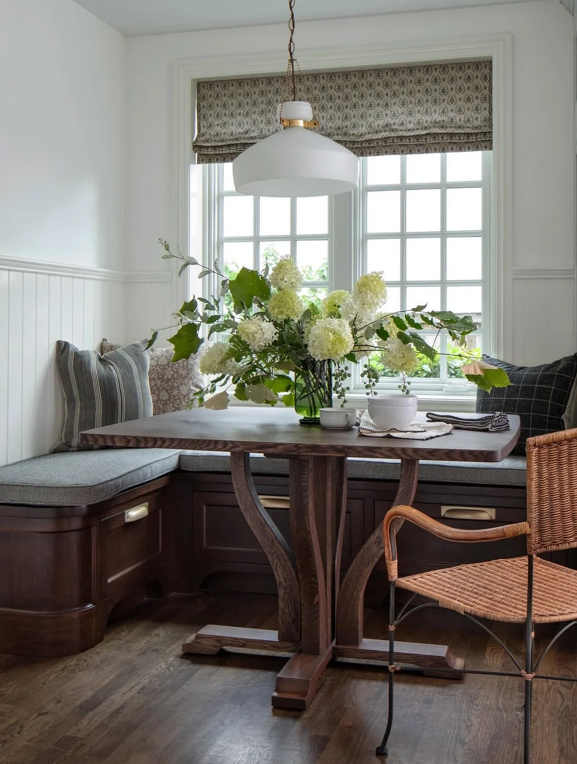 white oak pedestal table.jpg