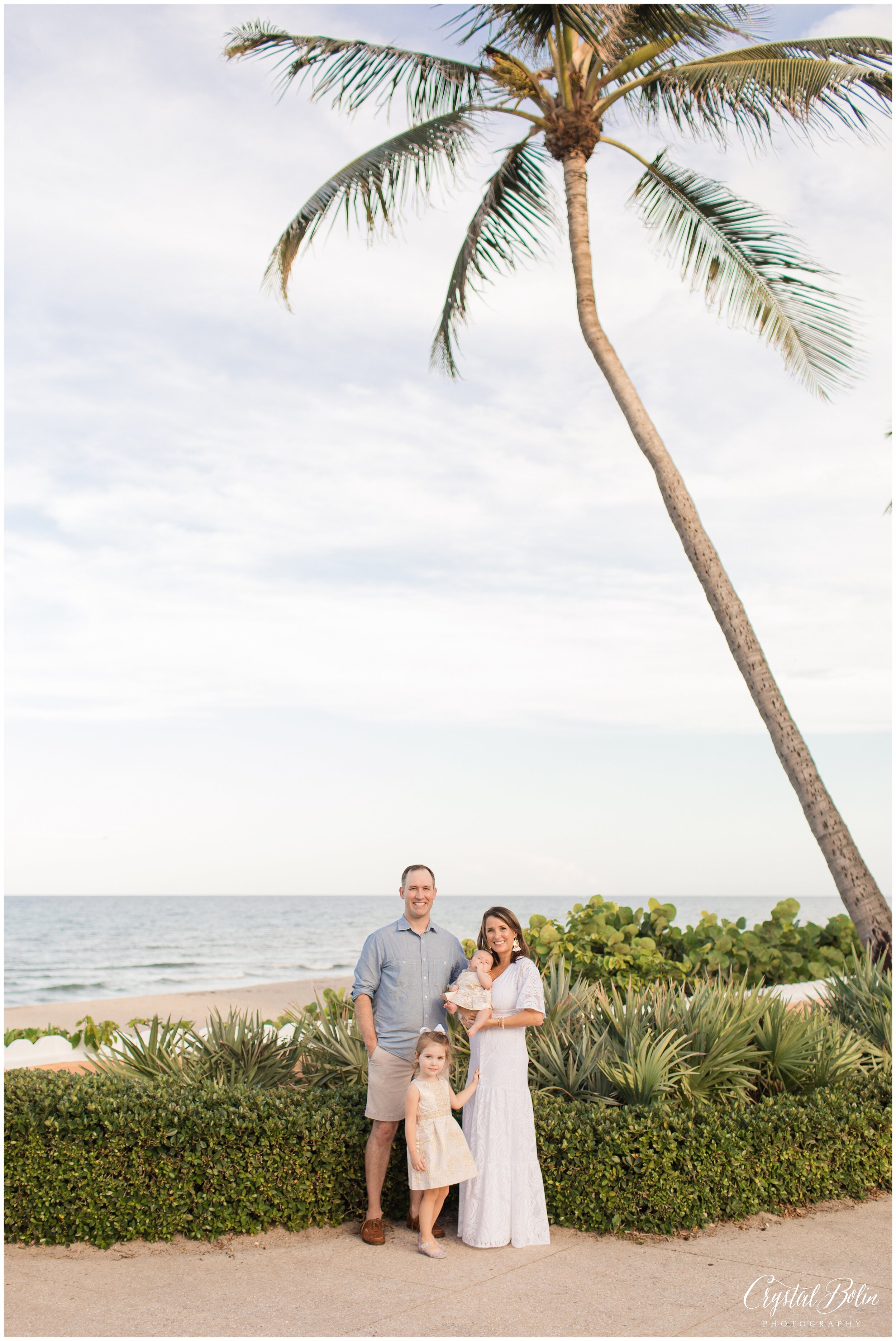 Elegant Family Portraits in Worth Avenue, Palm Beach — Crystal