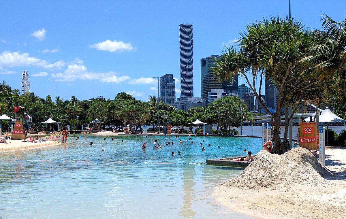 Streets Beach, Brisbane Beach