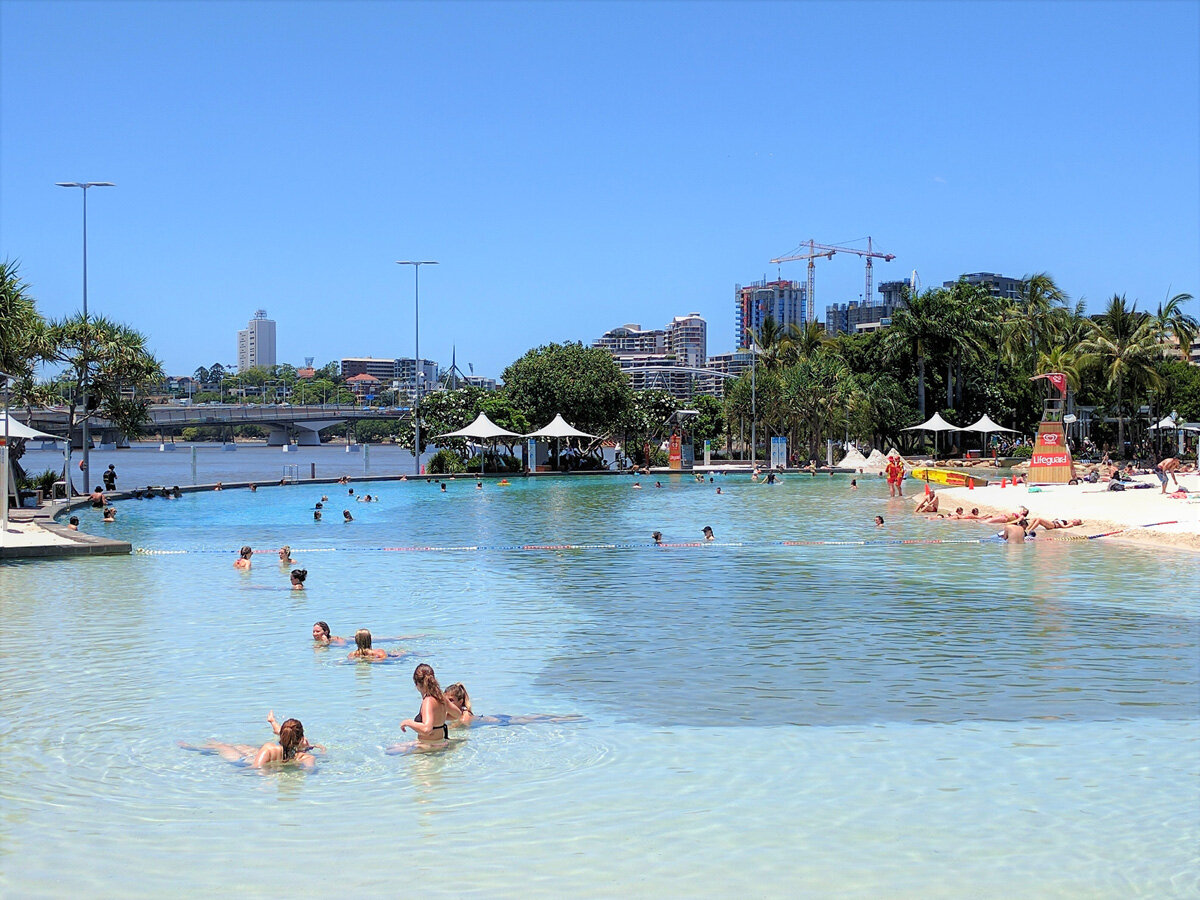 Streets Beach, Brisbane Beach